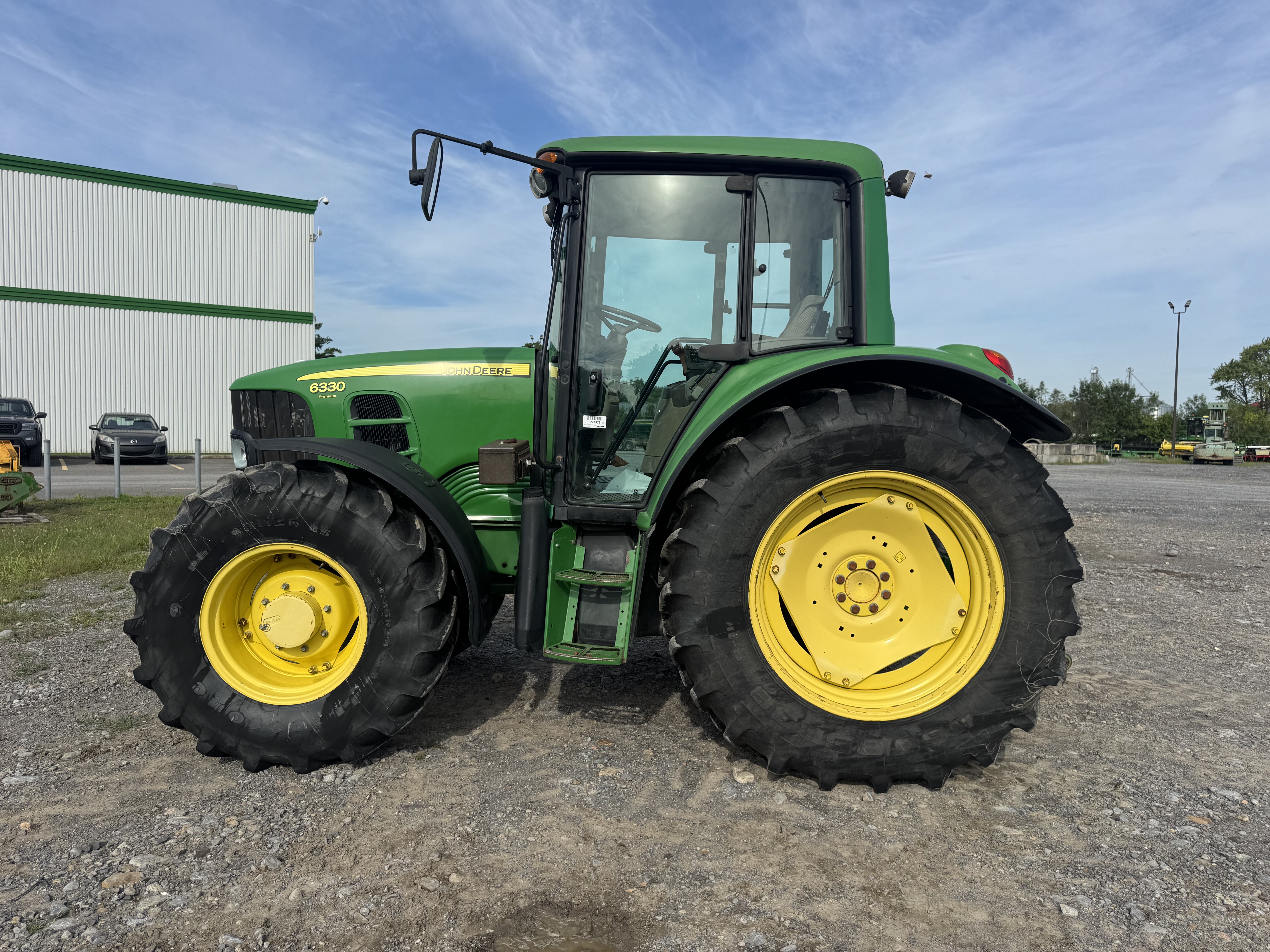 John Deere 6330