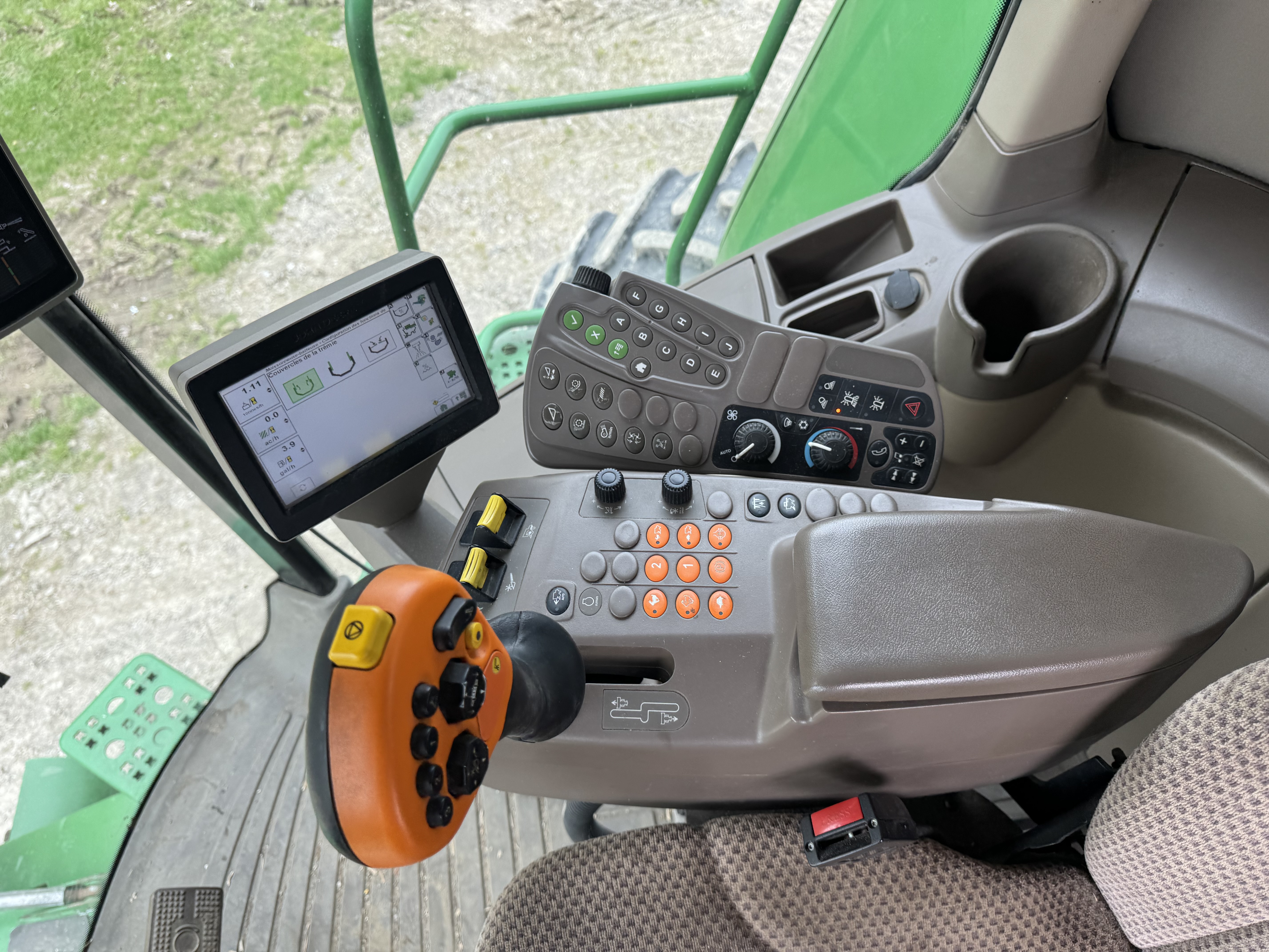 John Deere S680