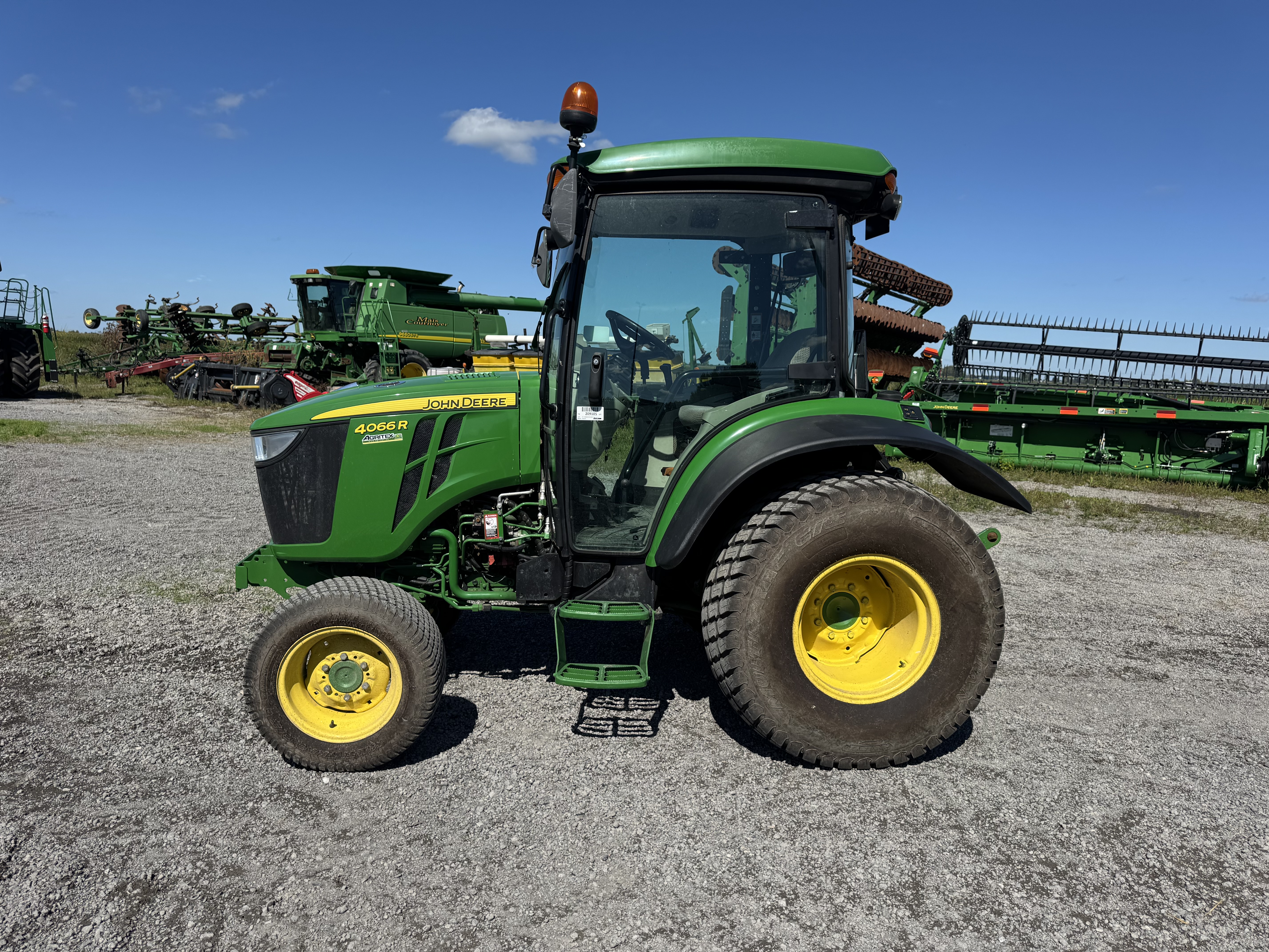 John Deere 4066R TURF