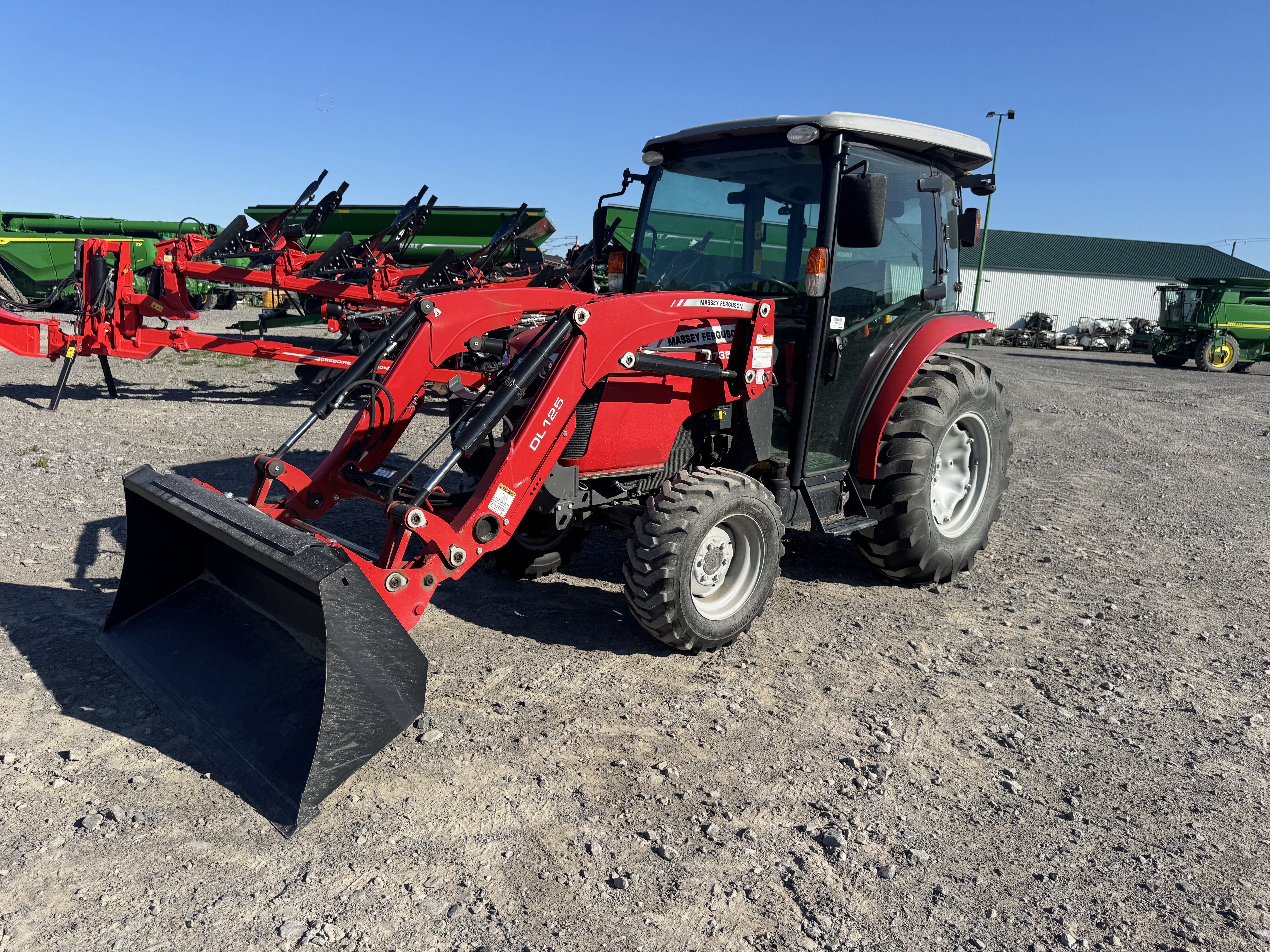 Massey Ferguson 1735M