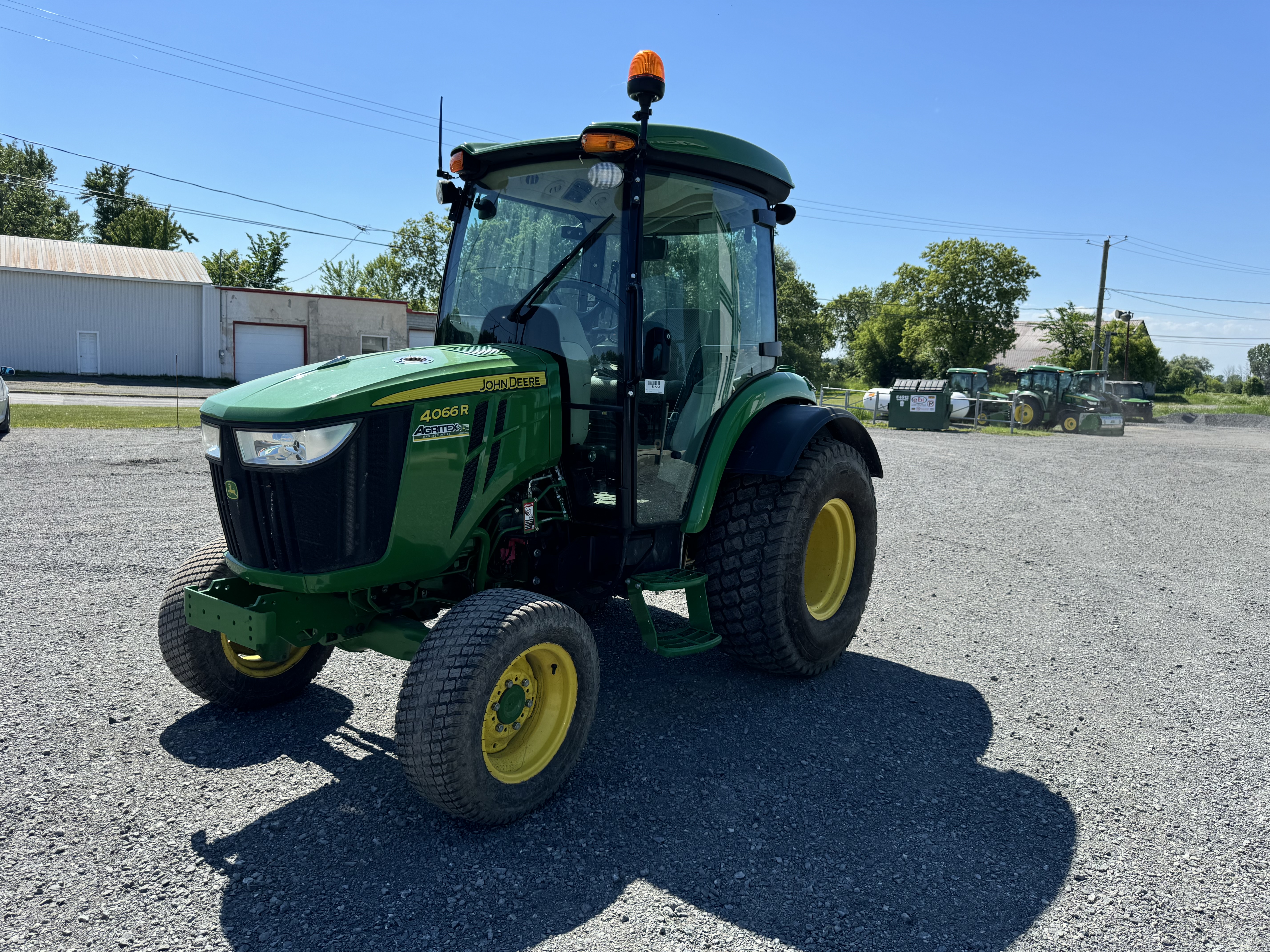 John Deere 4066R TURF 