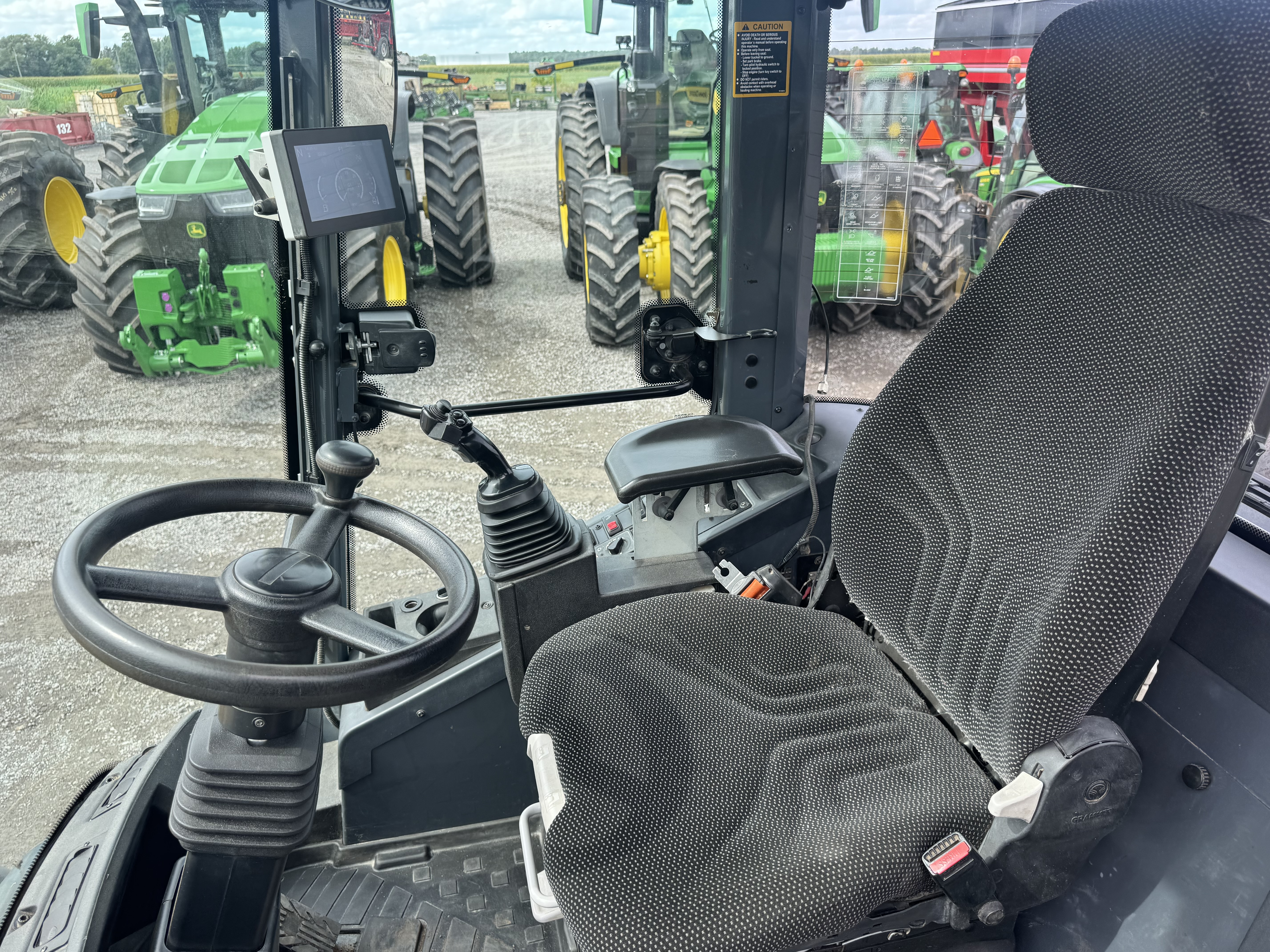 John Deere 244L