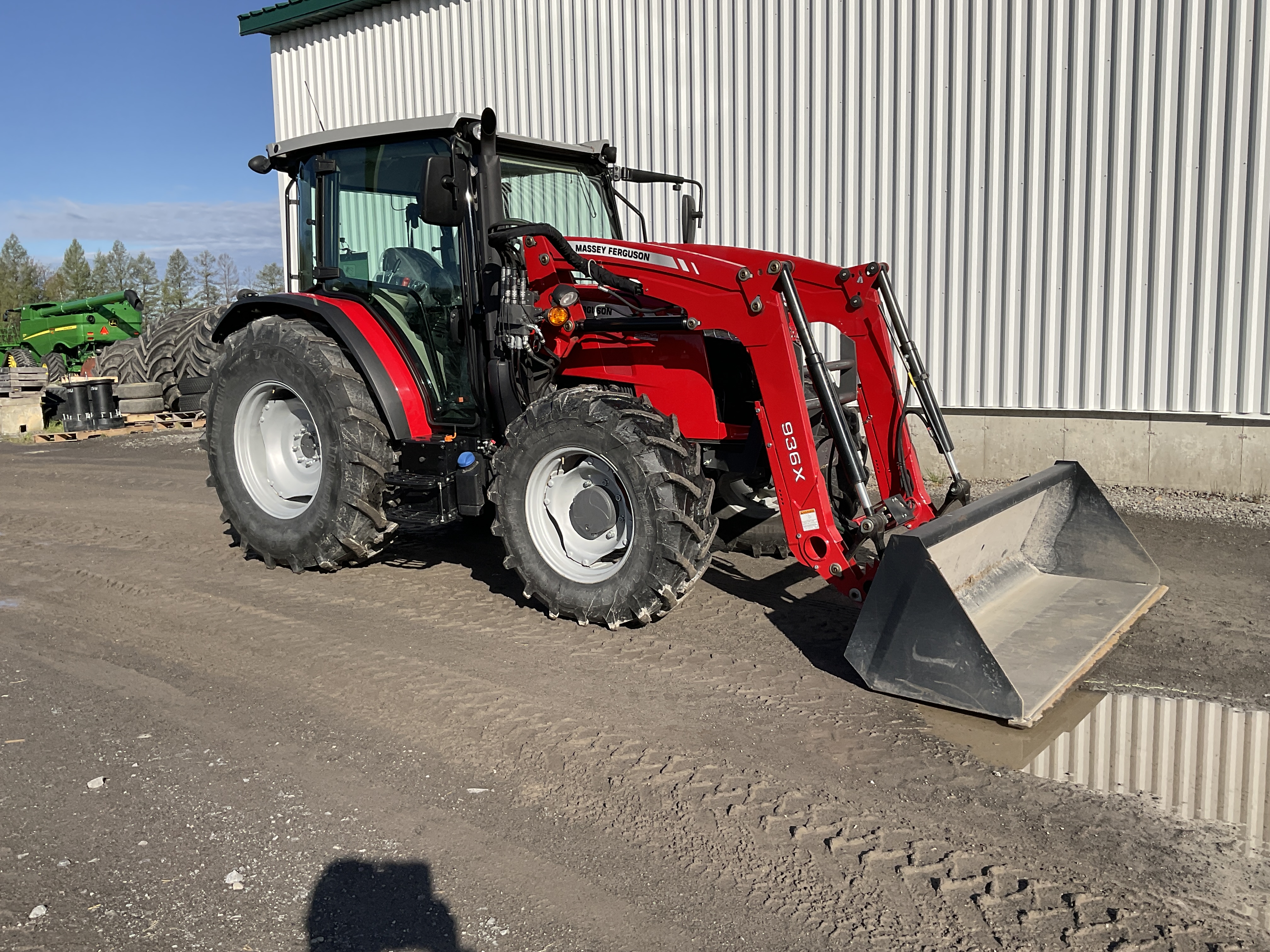 Massey Ferguson 4709