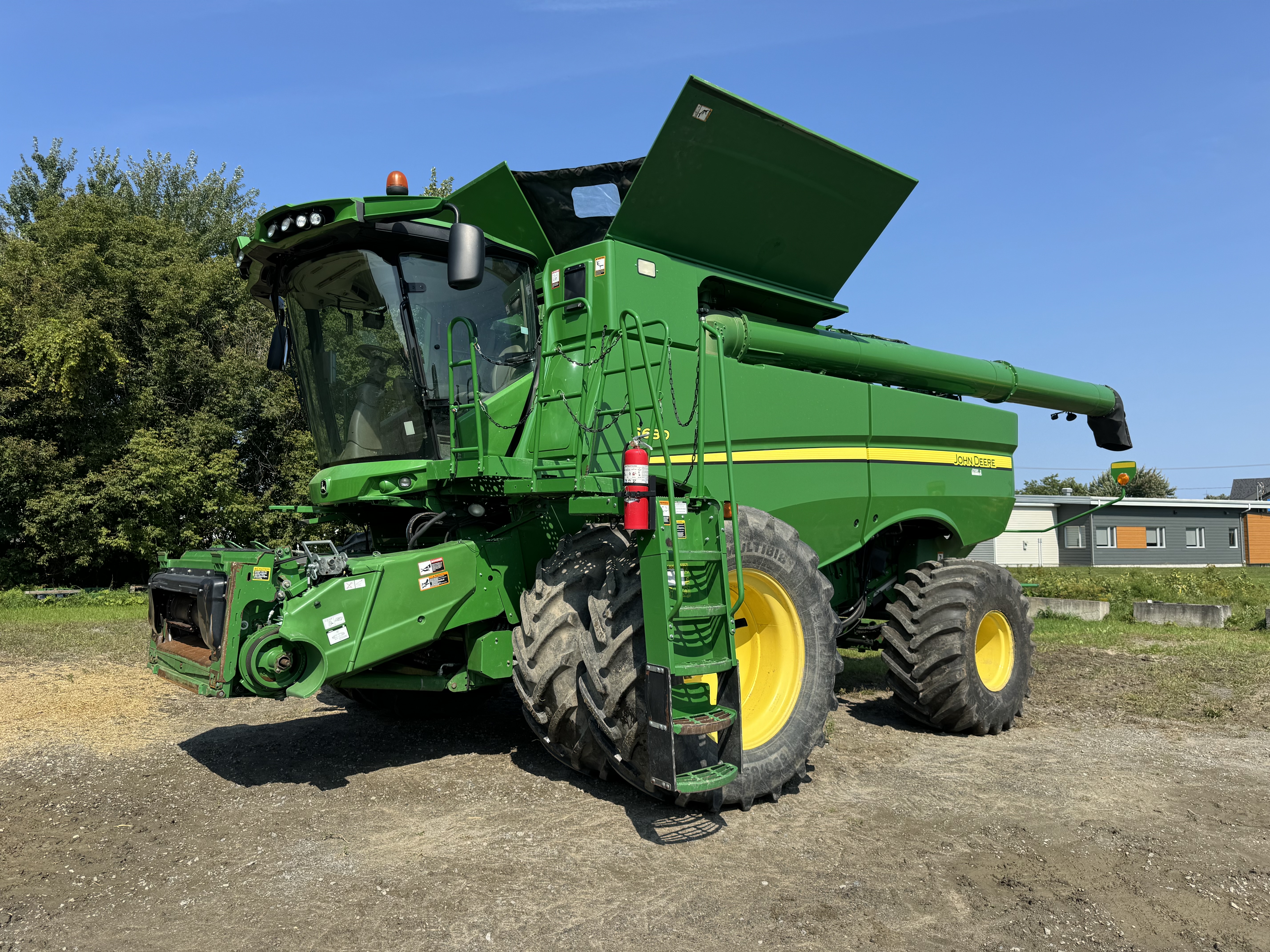 John Deere S680