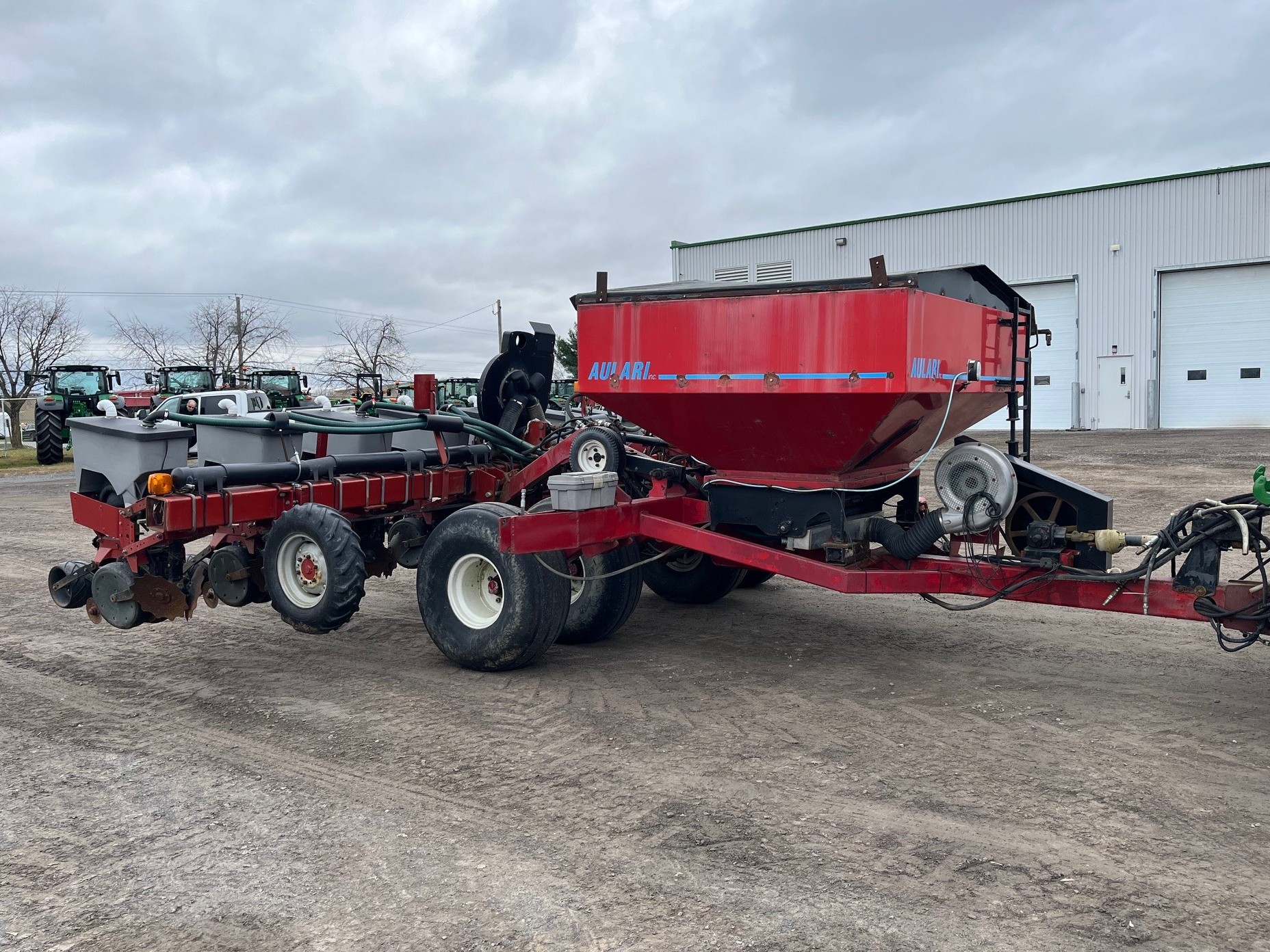 Case/IH 1200 8rg + boite semence aulari