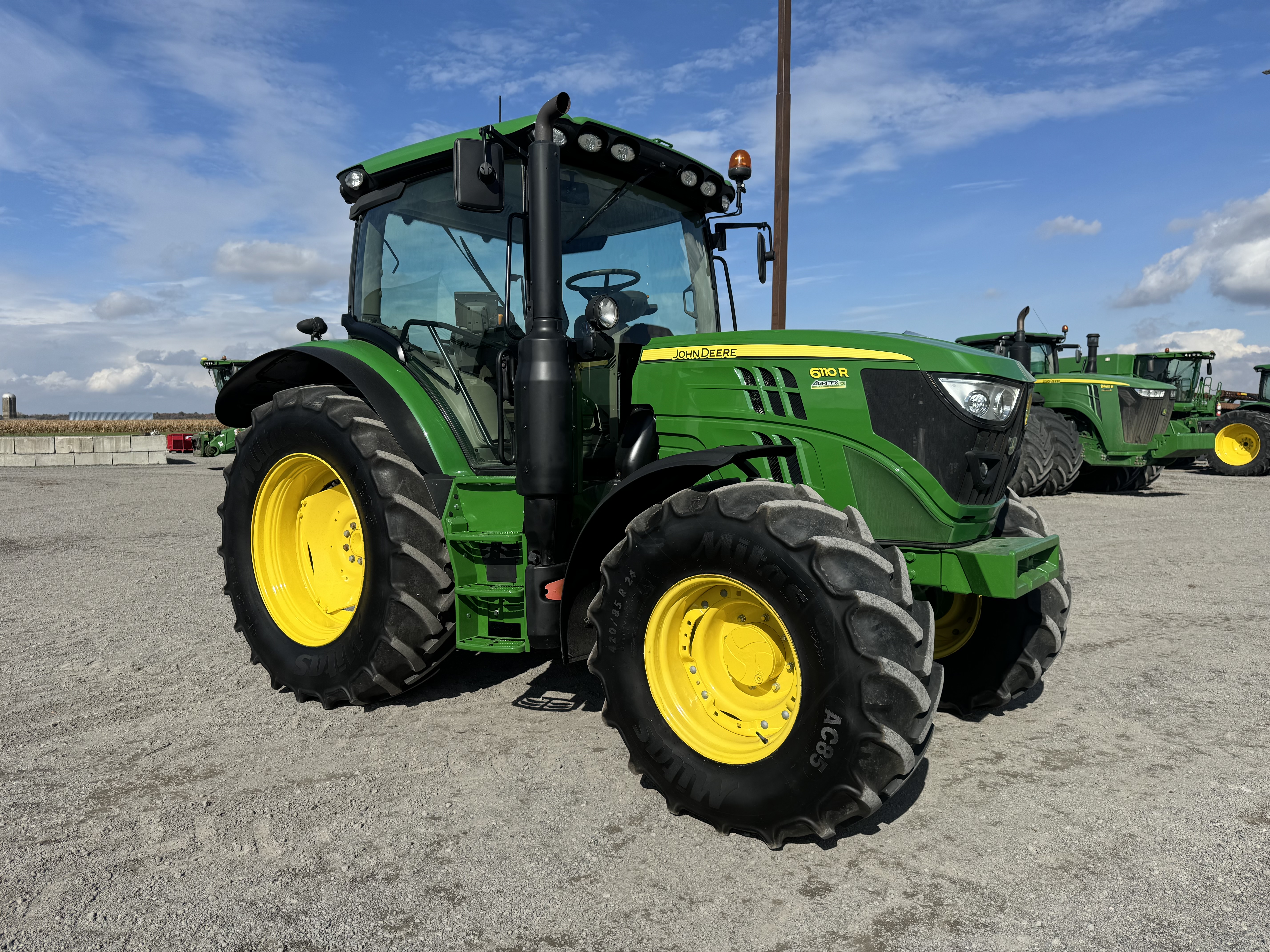 John Deere 6110R