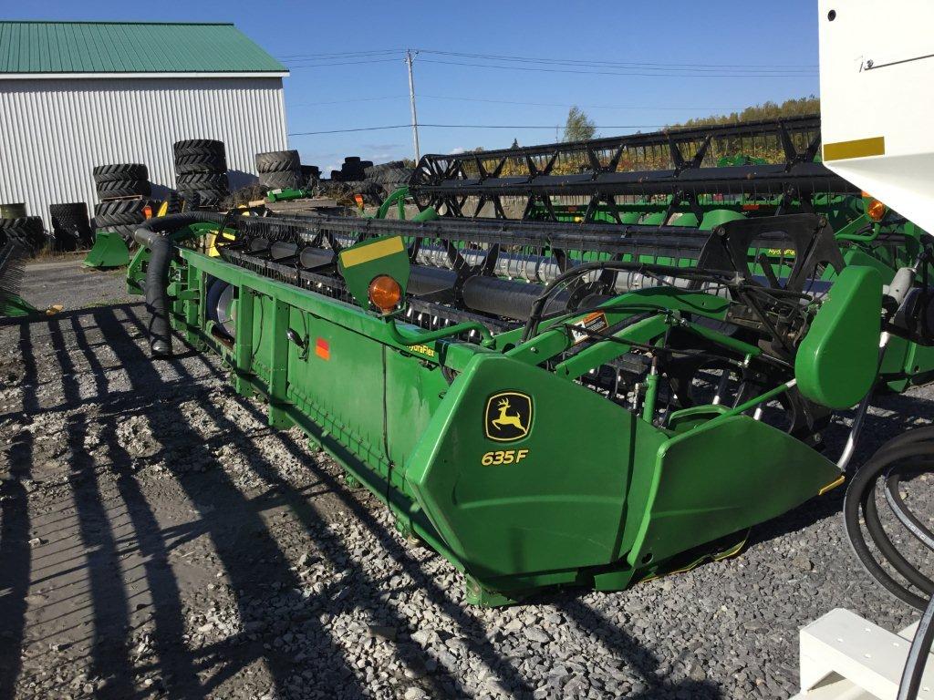 John Deere 635F + tube a air ****POUR LES PIECES****
