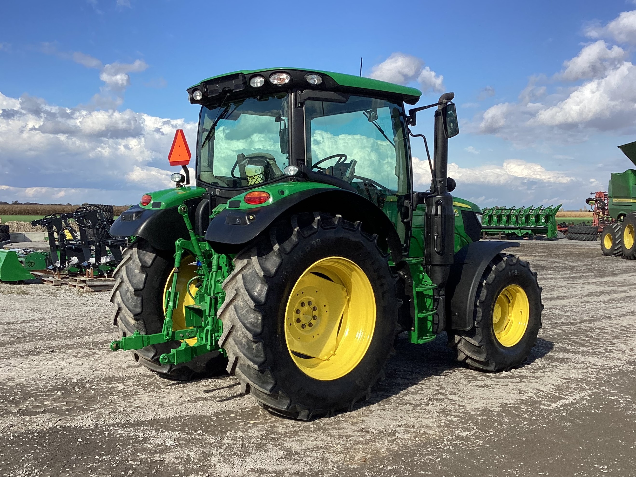 John Deere 6110R