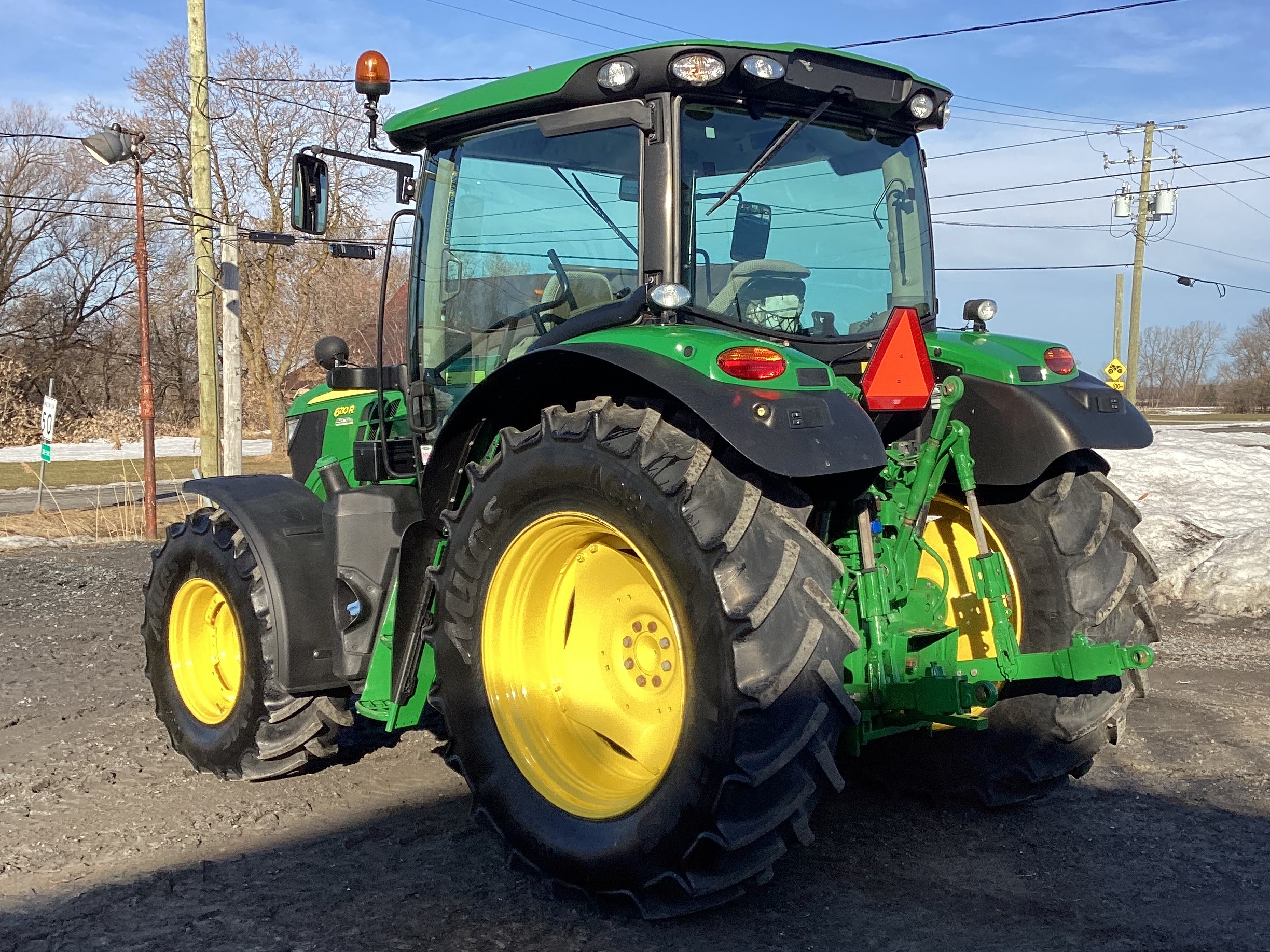 John Deere 6110R