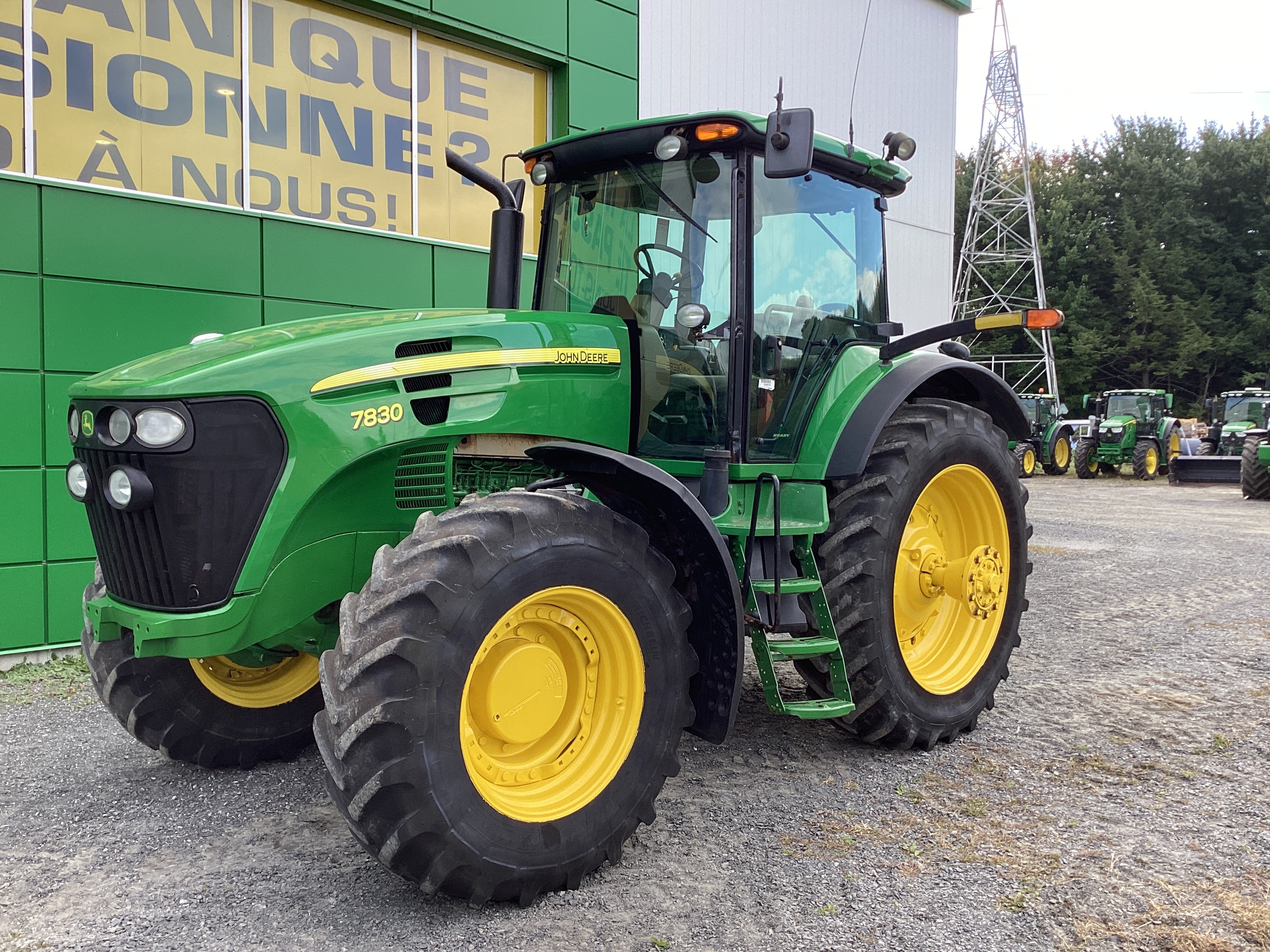 John Deere 7830