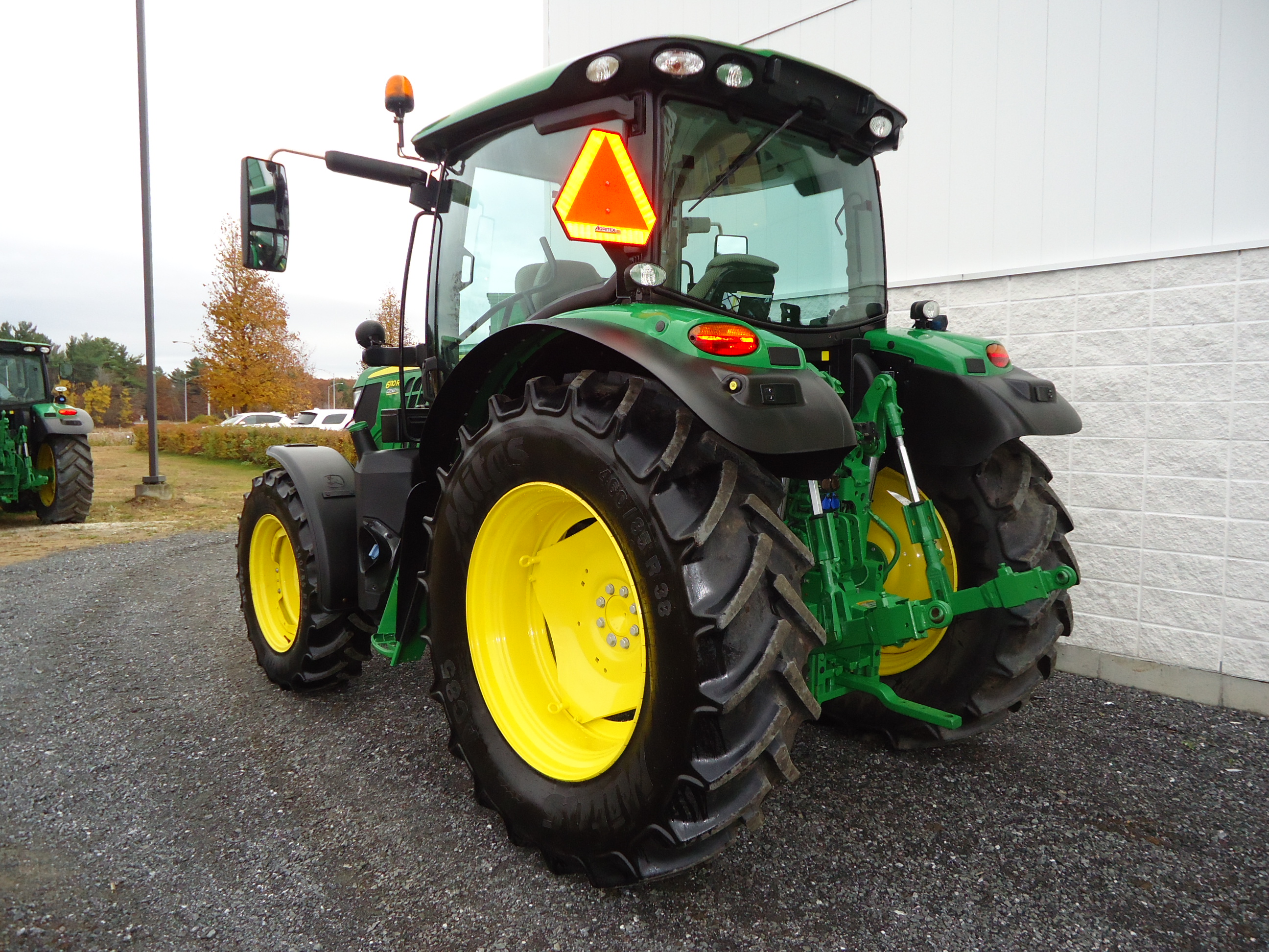 John Deere 6110R