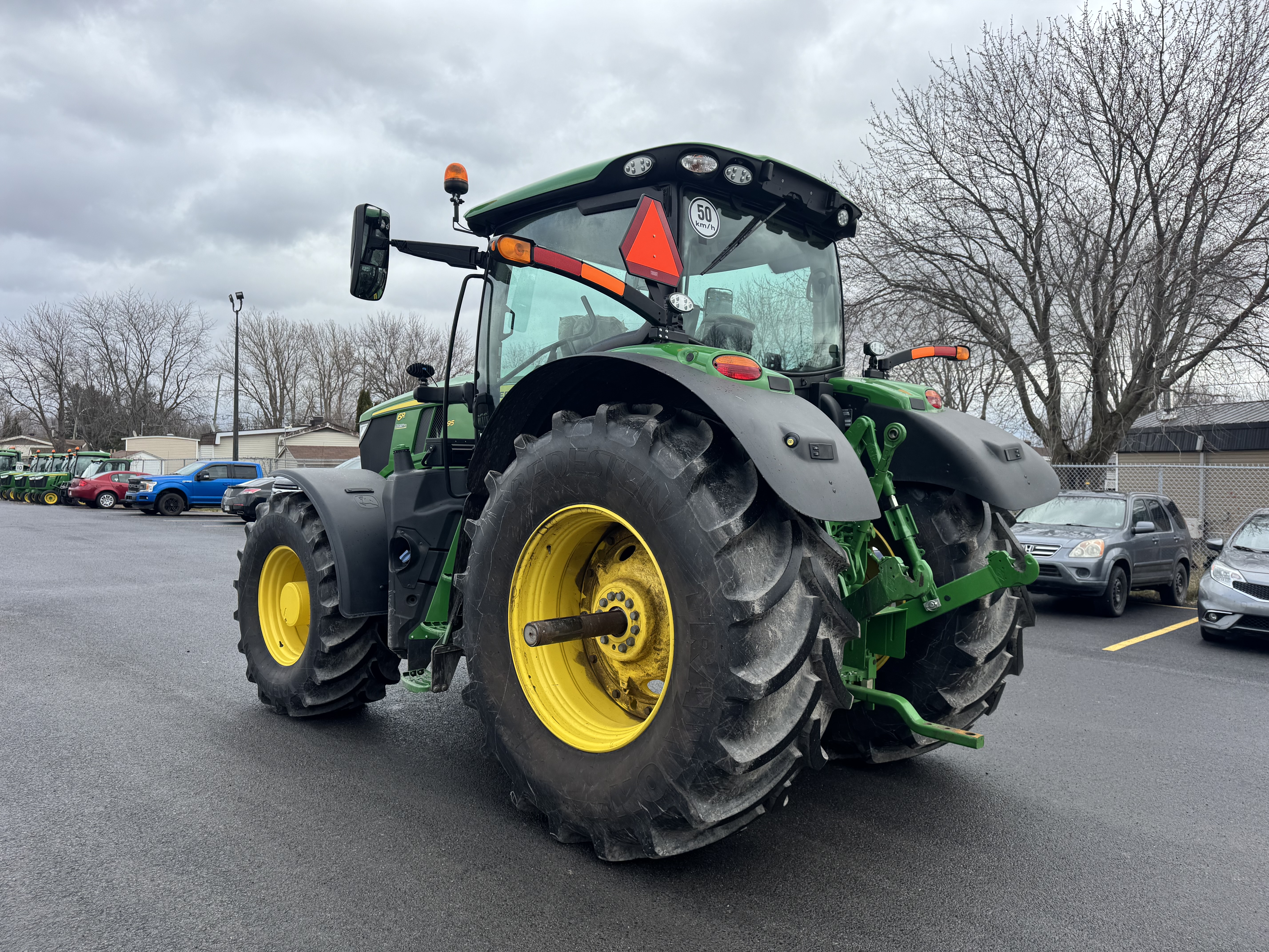 John Deere 6R 195