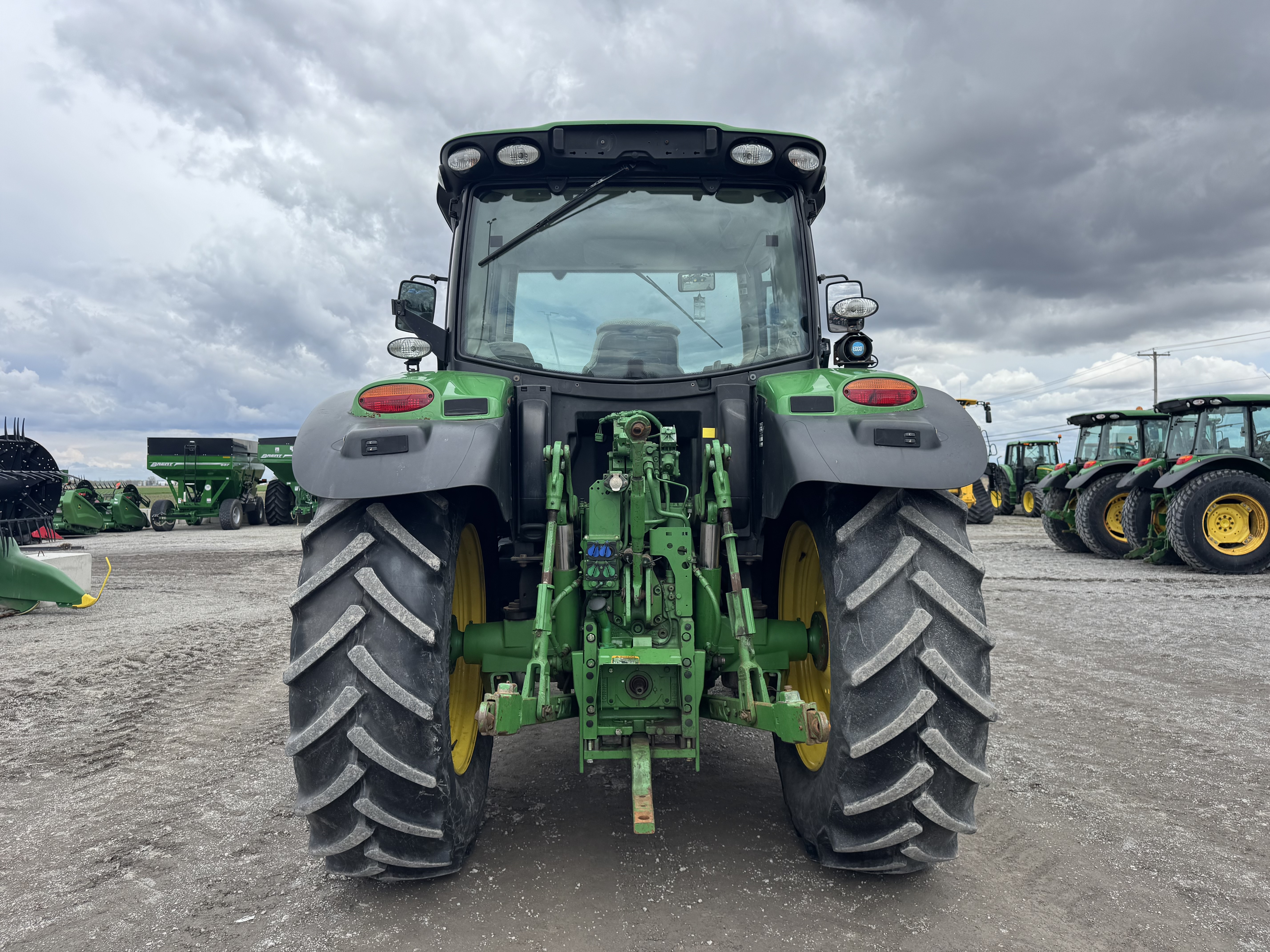 John Deere 6130R  