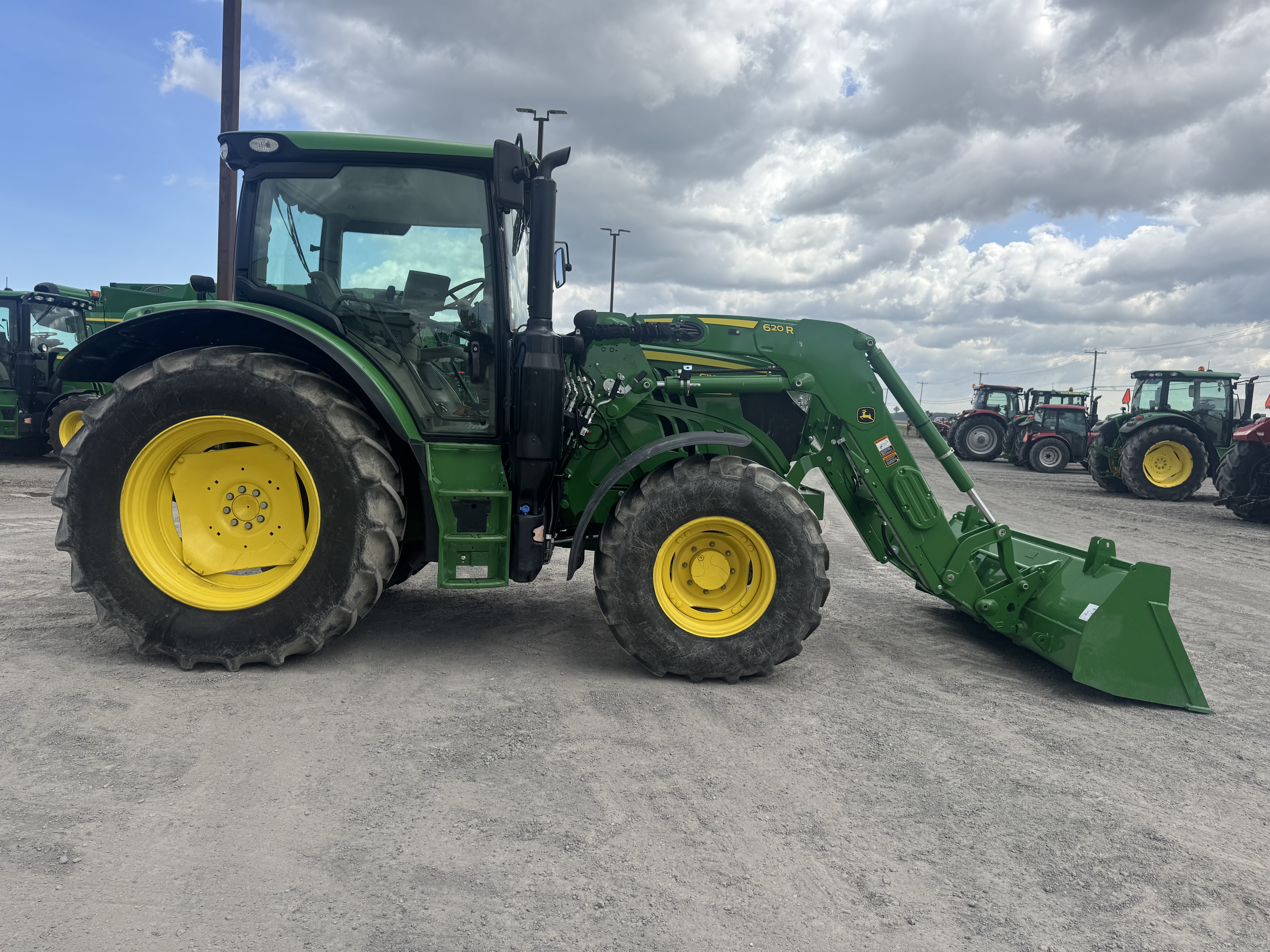 John Deere 6110R LOADER NSL