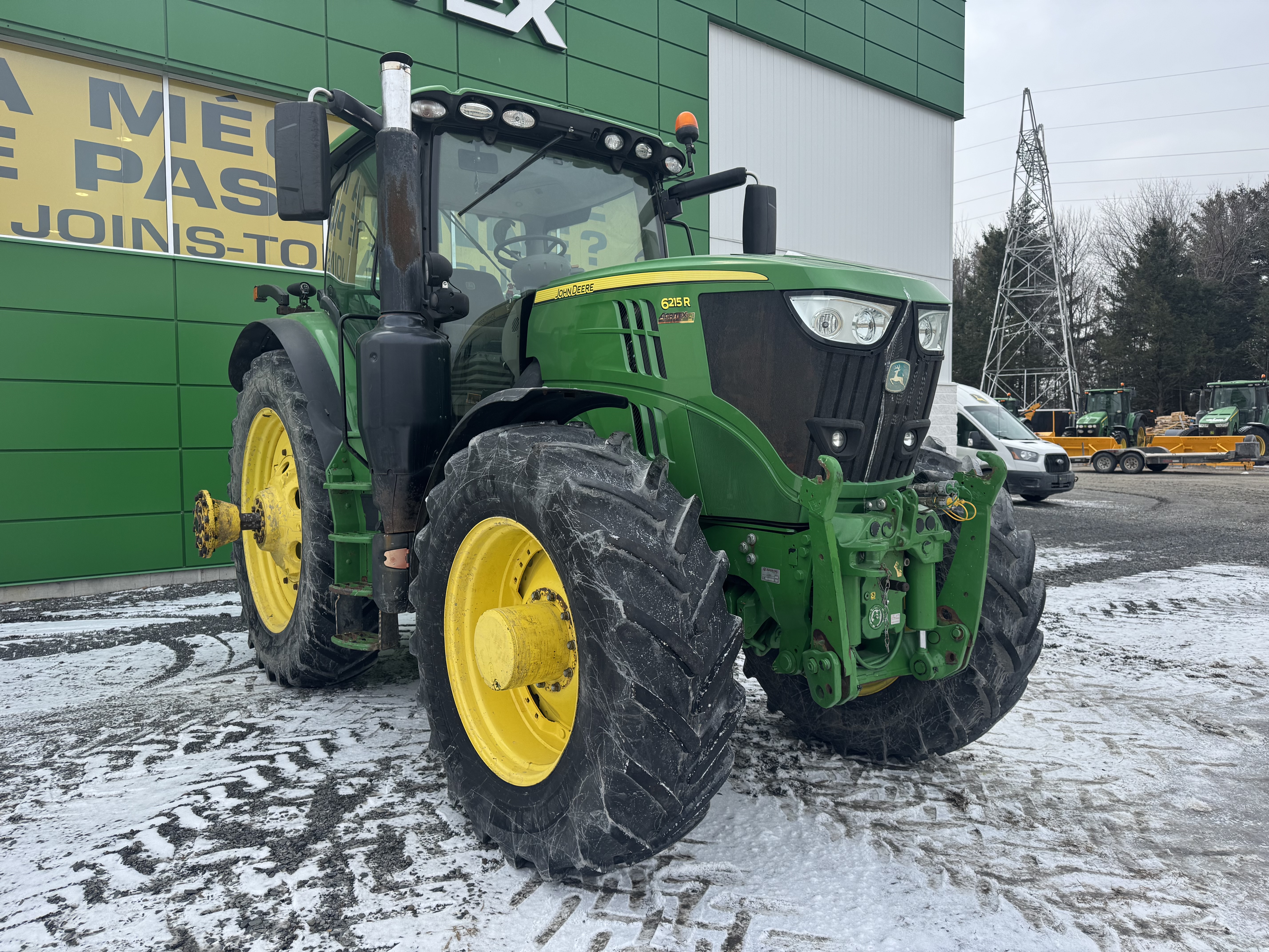 John Deere 6215R FRT HITCH PTO