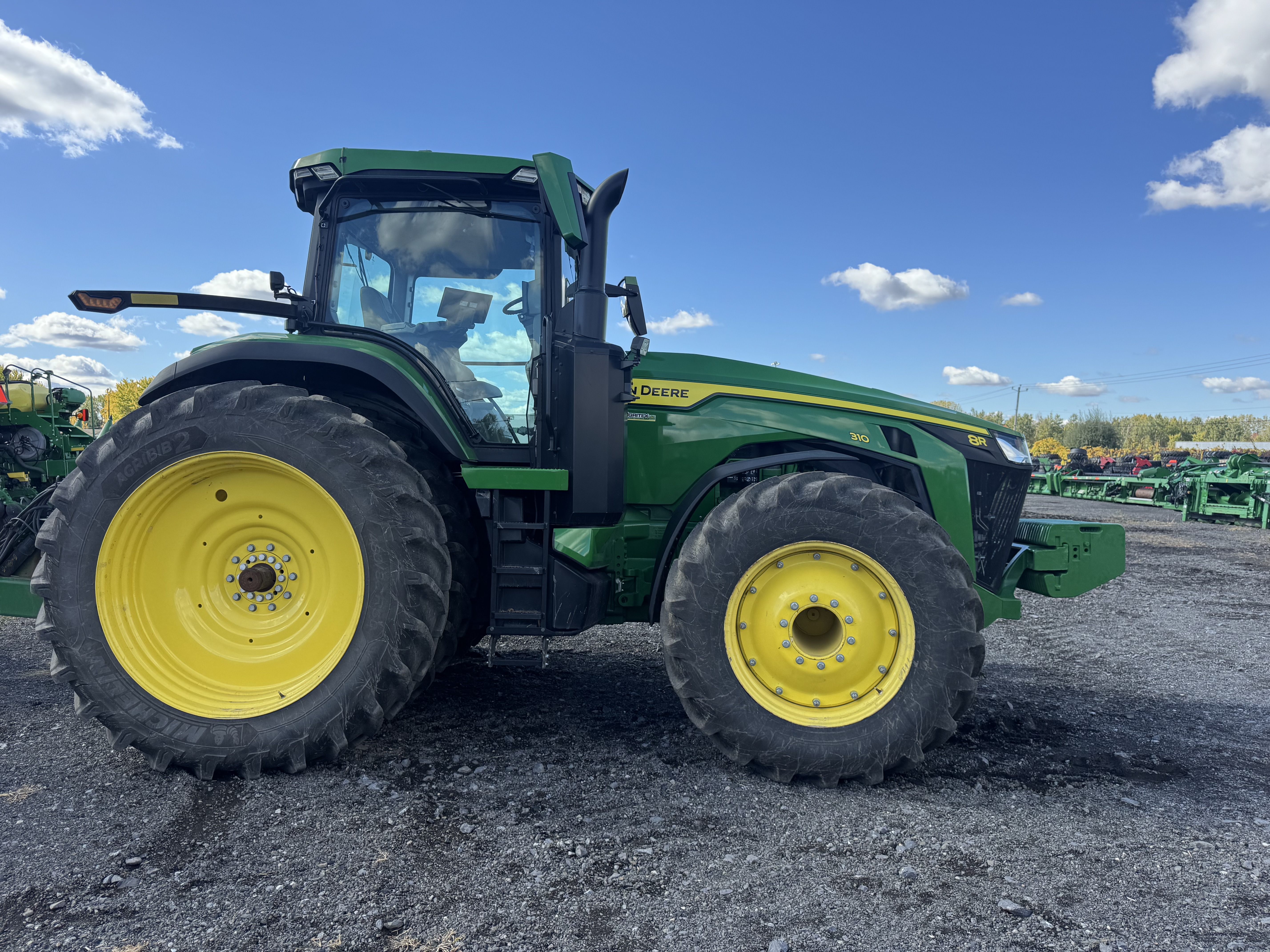 John Deere 8R 310