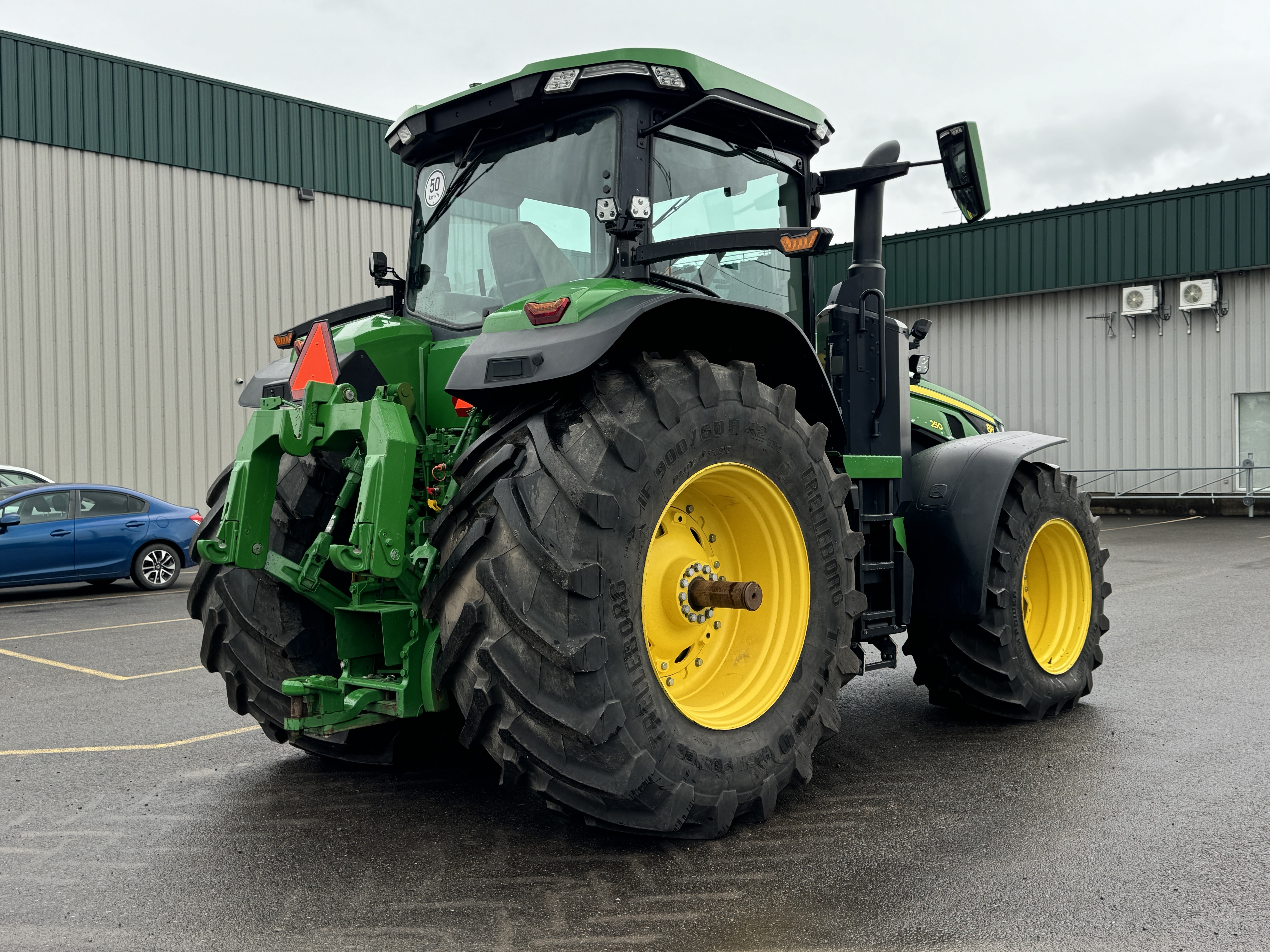 John Deere 8R 250