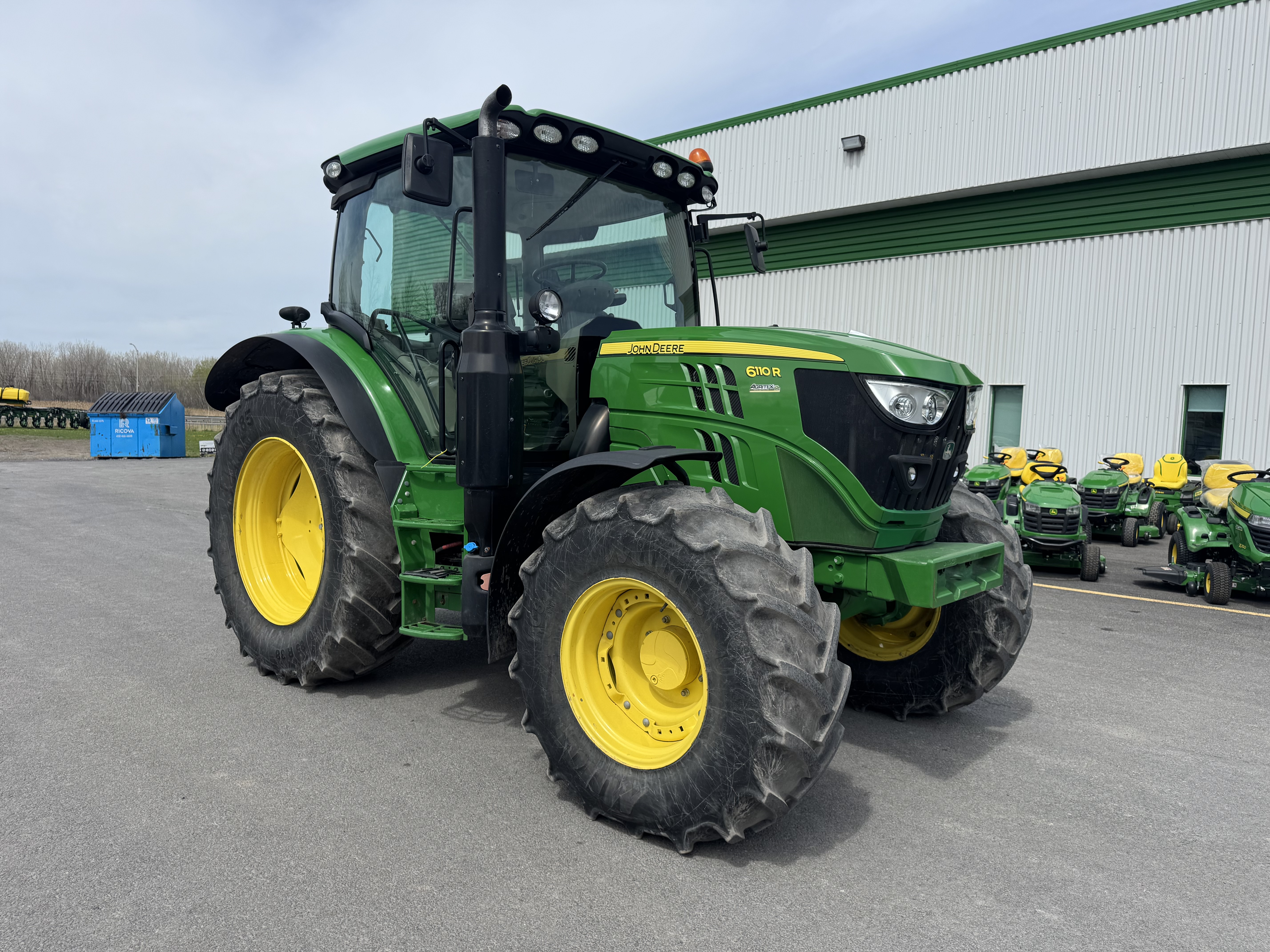 John Deere 6110R