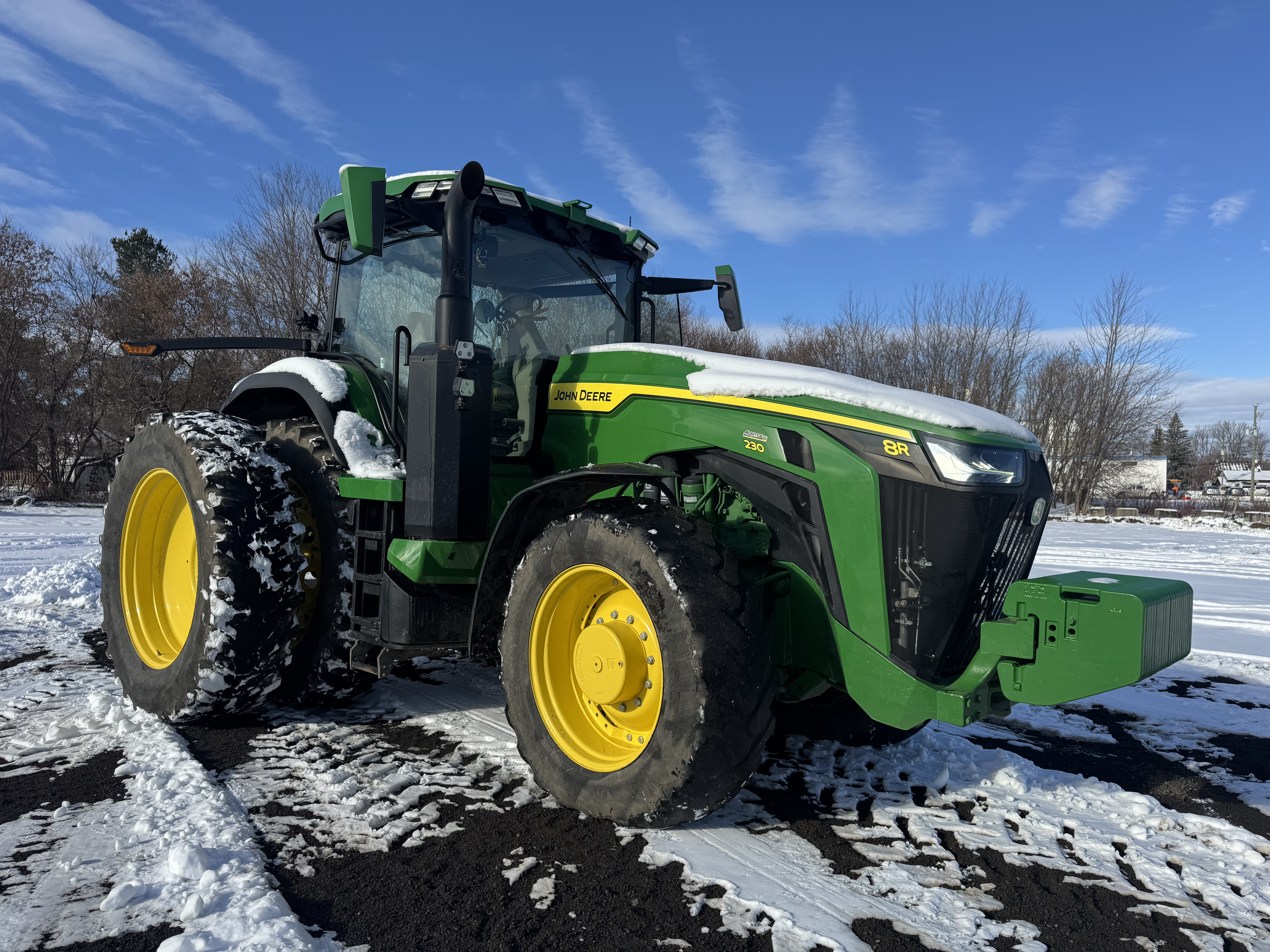 John Deere 8R 230