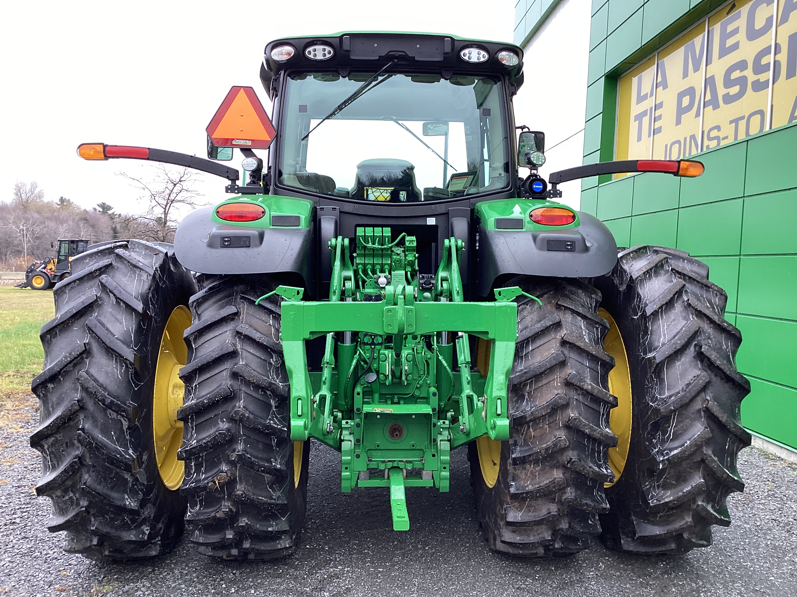 John Deere 6175R