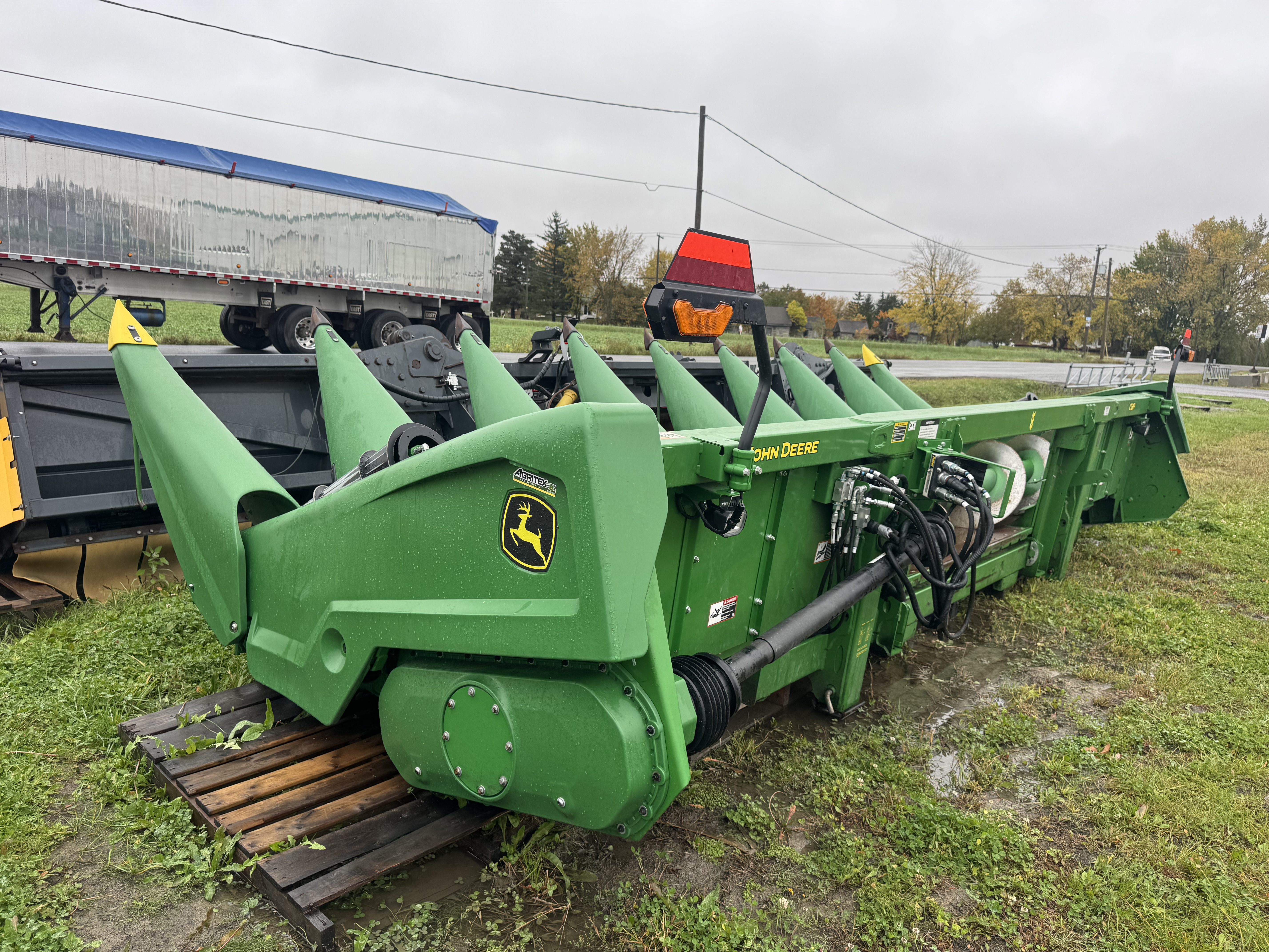 John Deere C8R