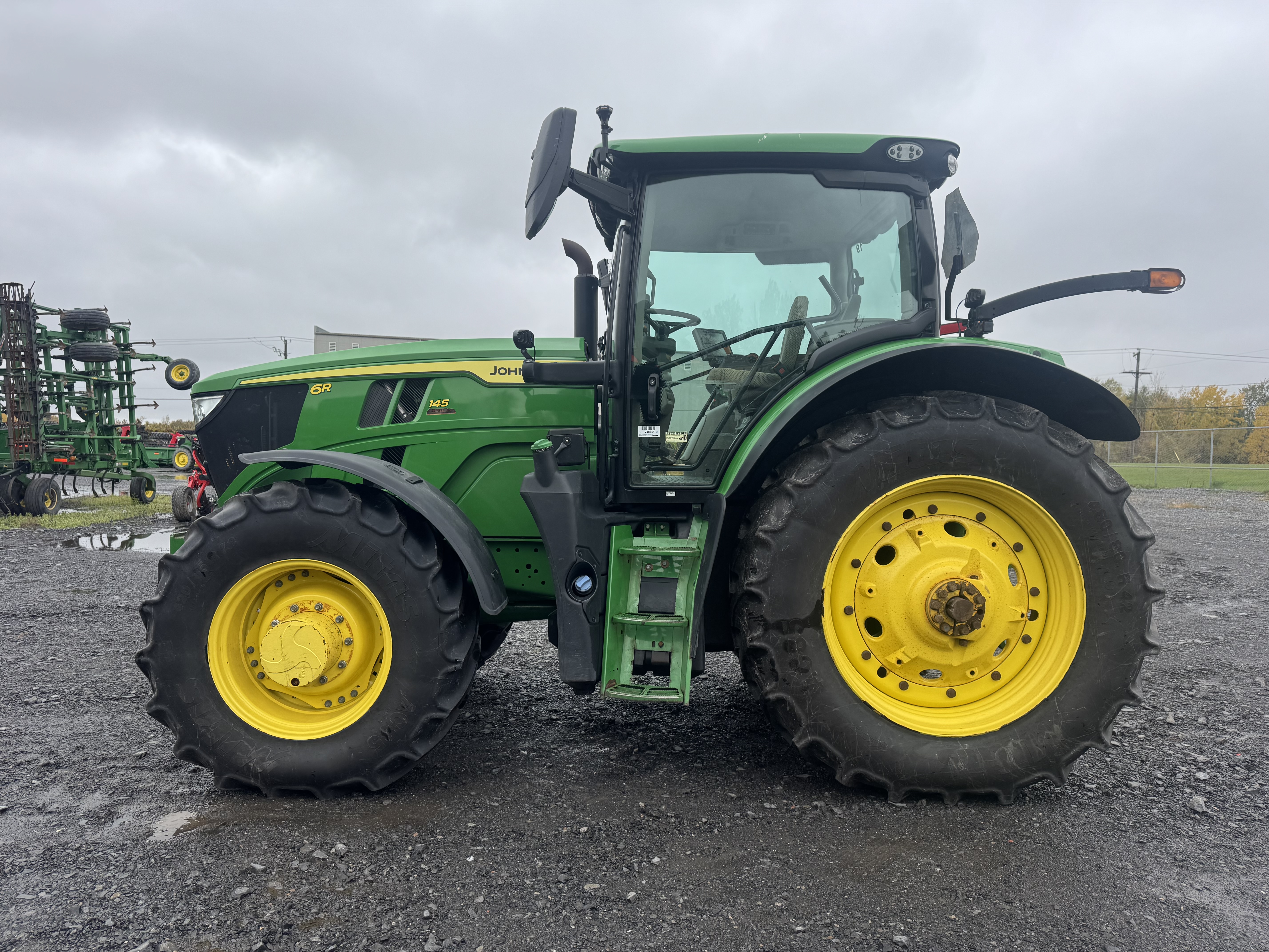 John Deere 6R 145