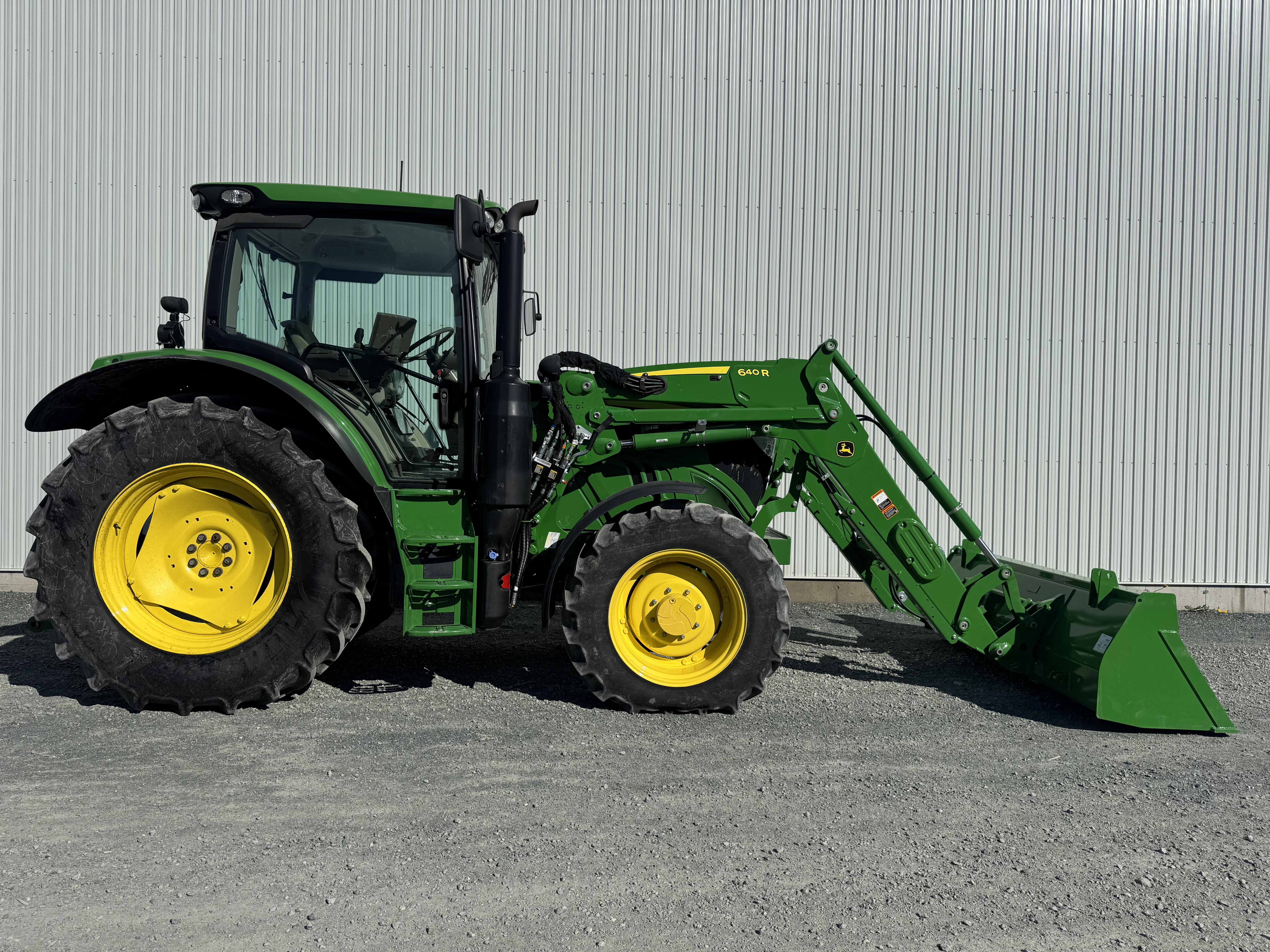 John Deere 6120R