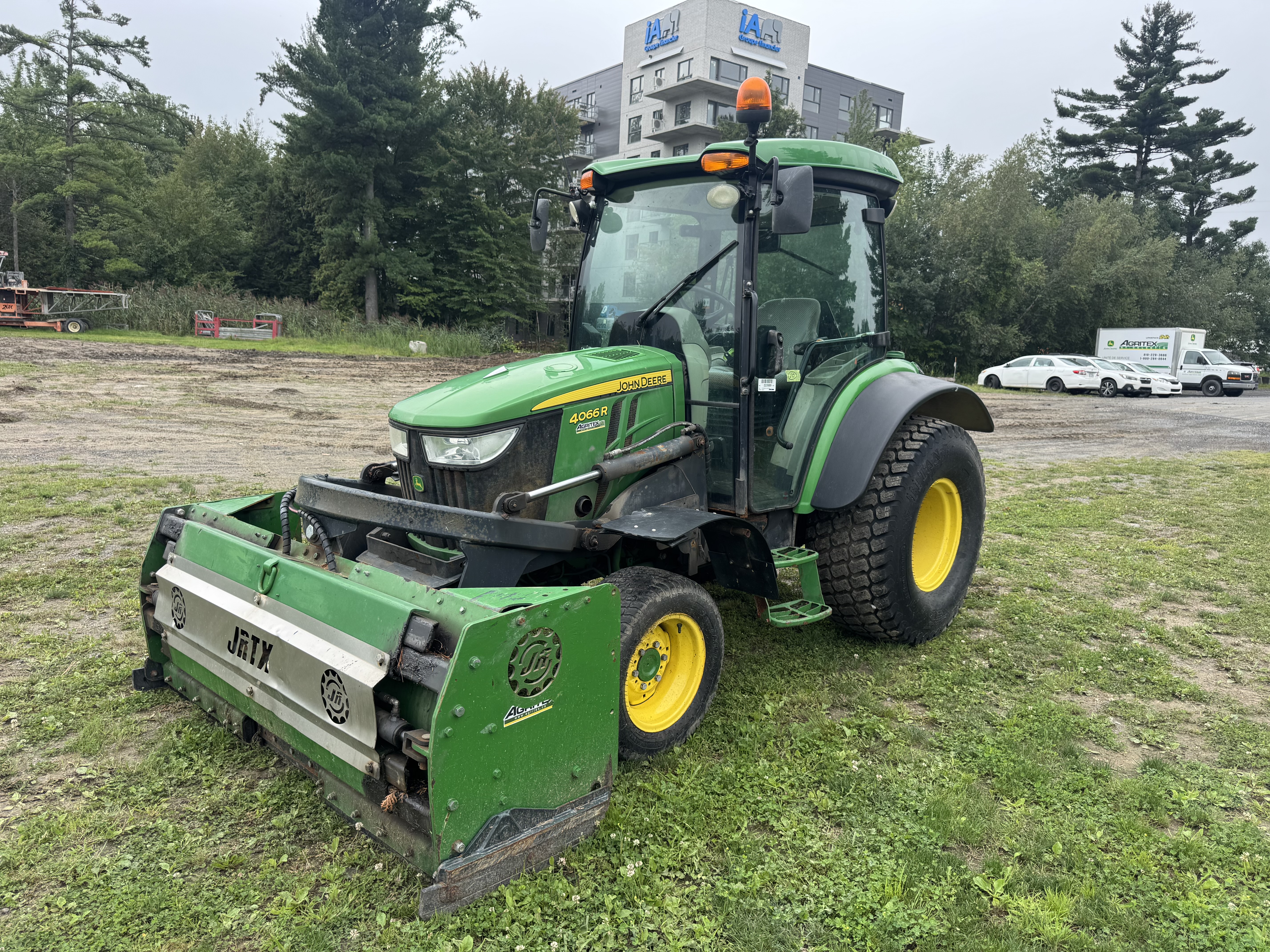 John Deere 4066R TURF JRTX    