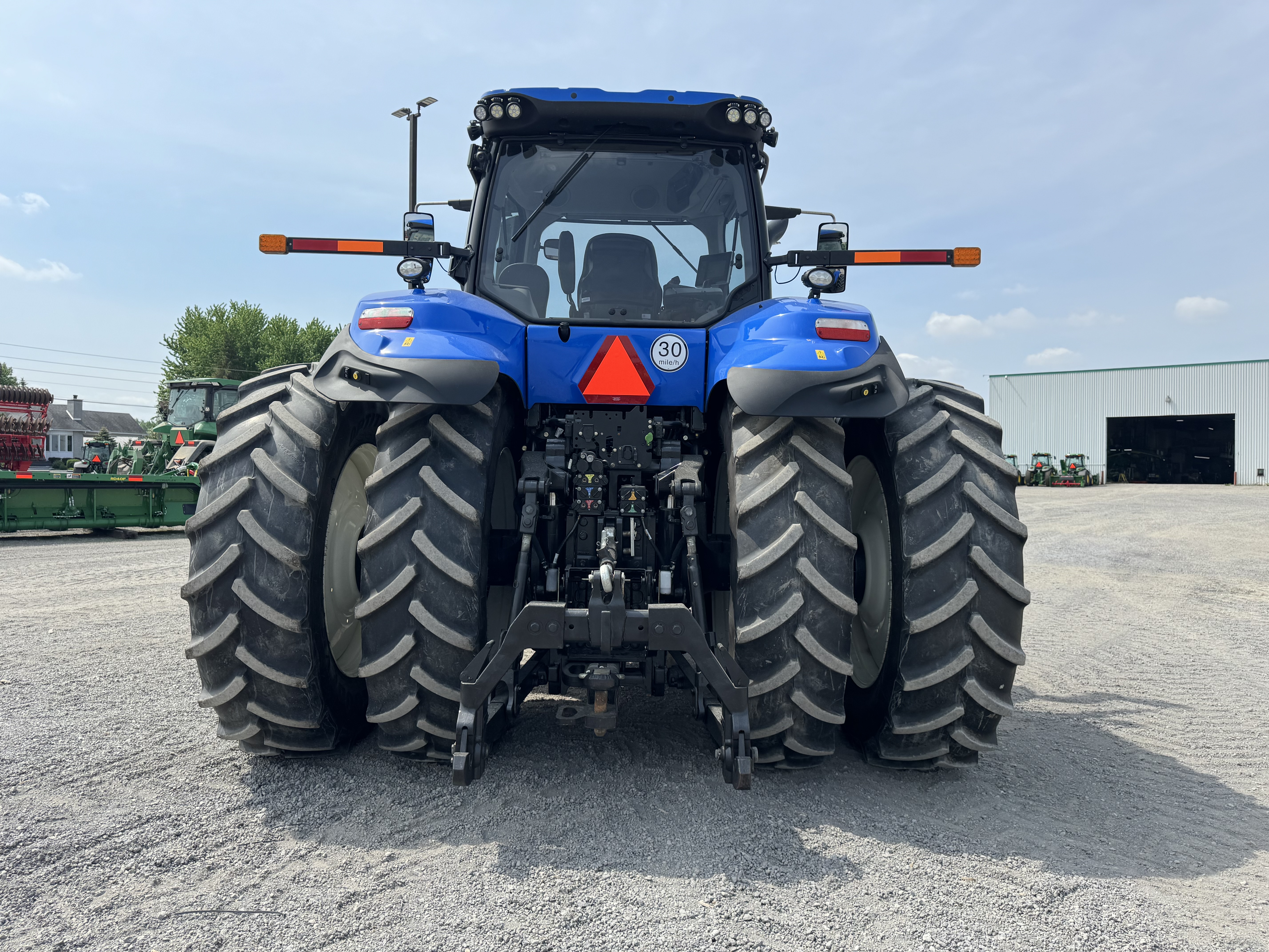 New Holland T8.380