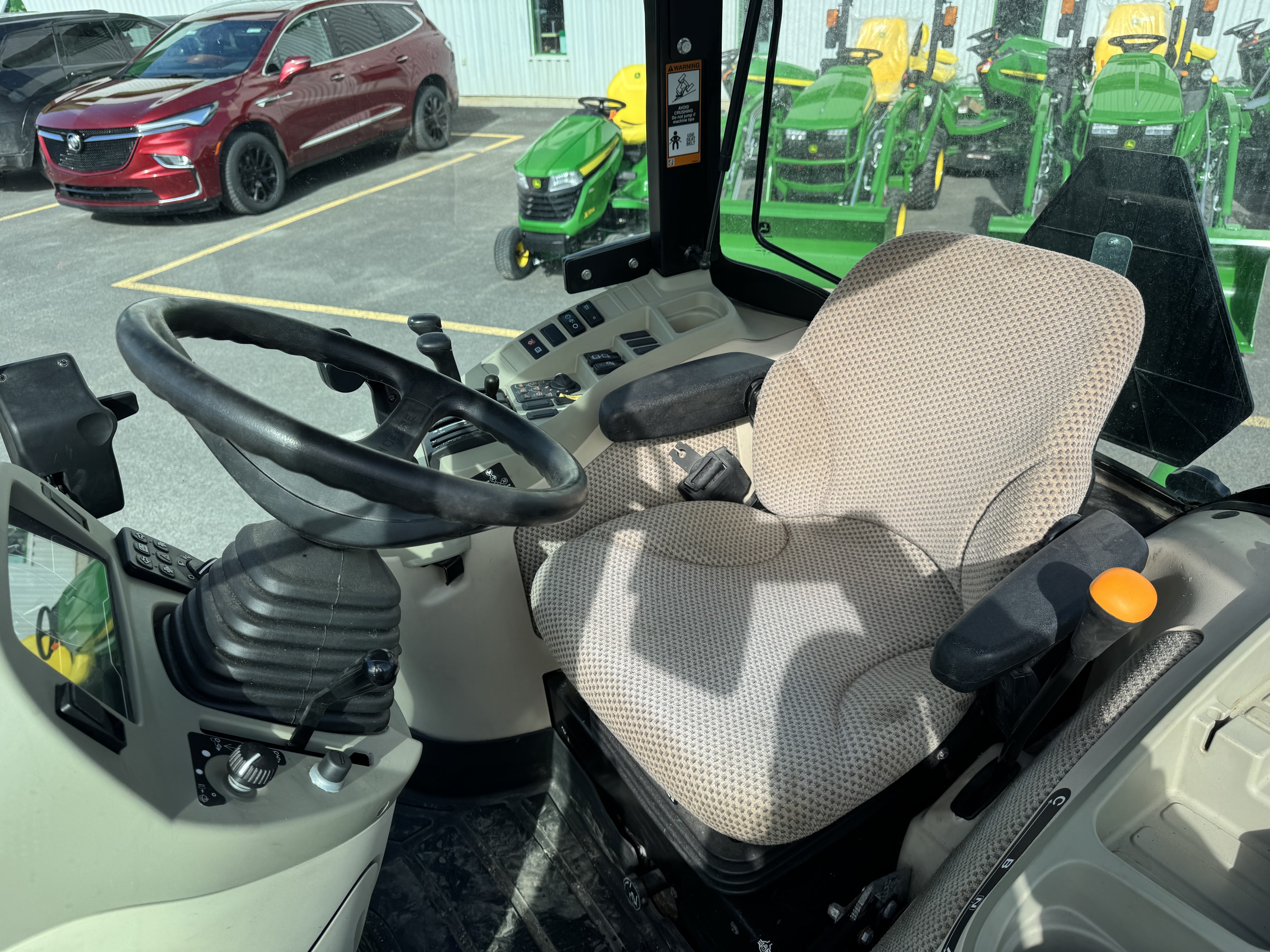 John Deere 4066R NOKIAN 