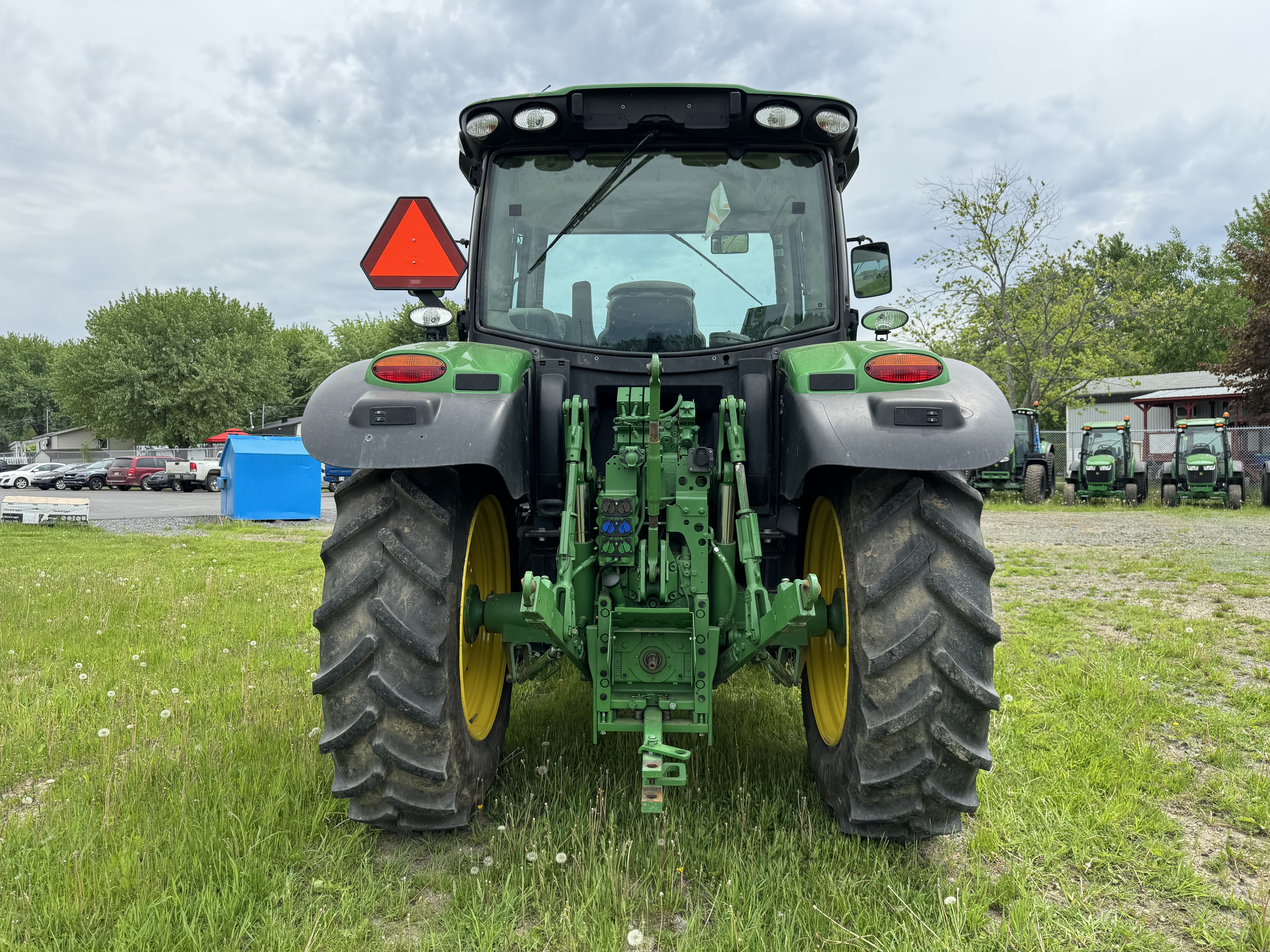 John Deere 6110R