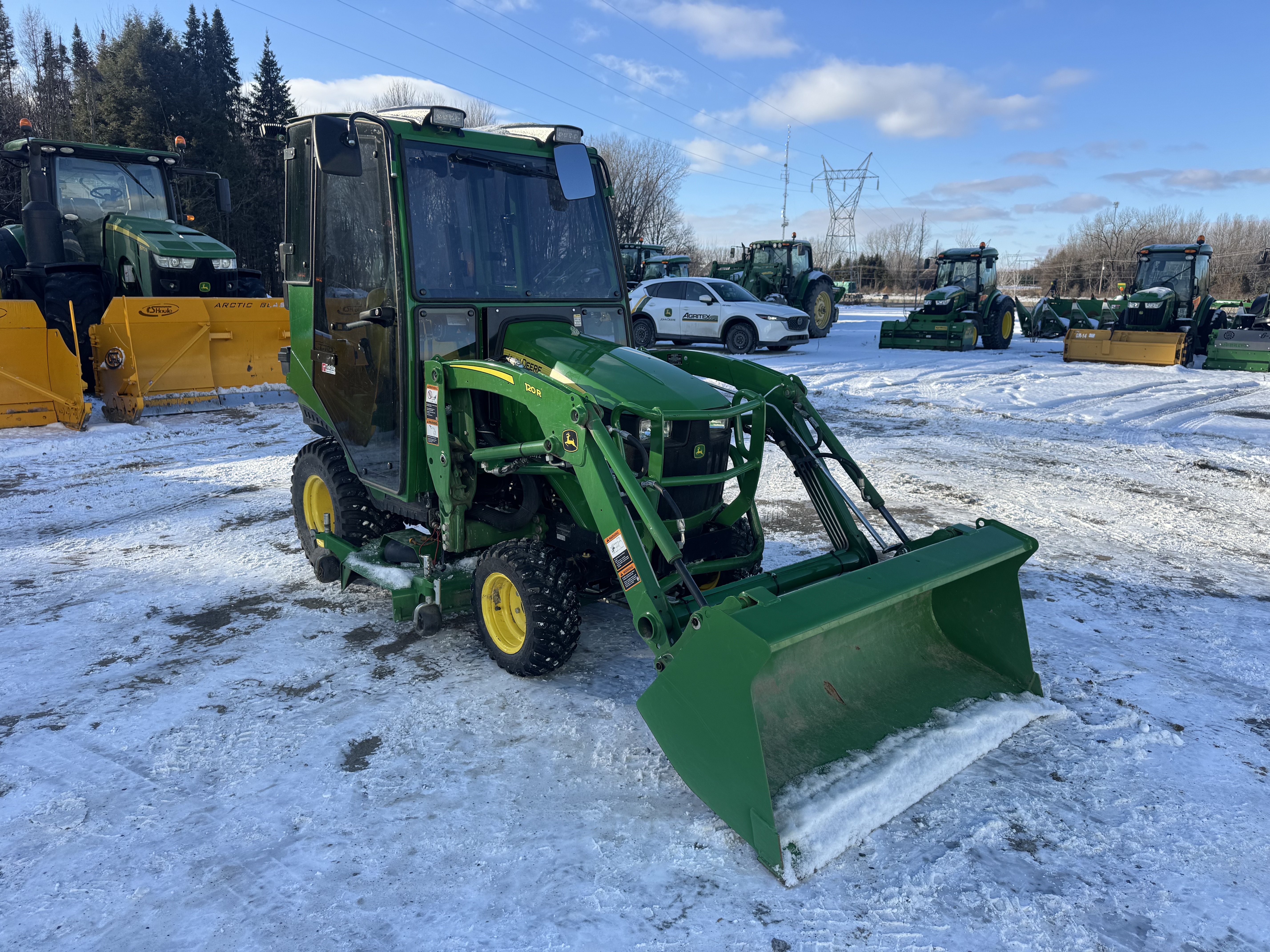 John Deere 1023E