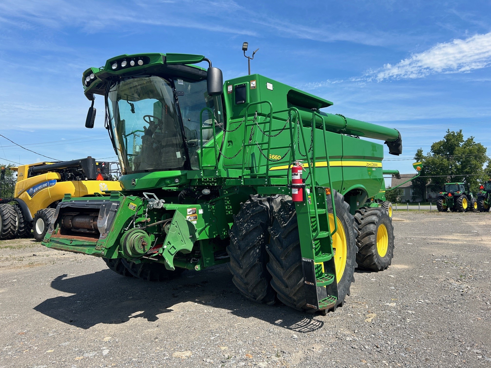 John Deere S660