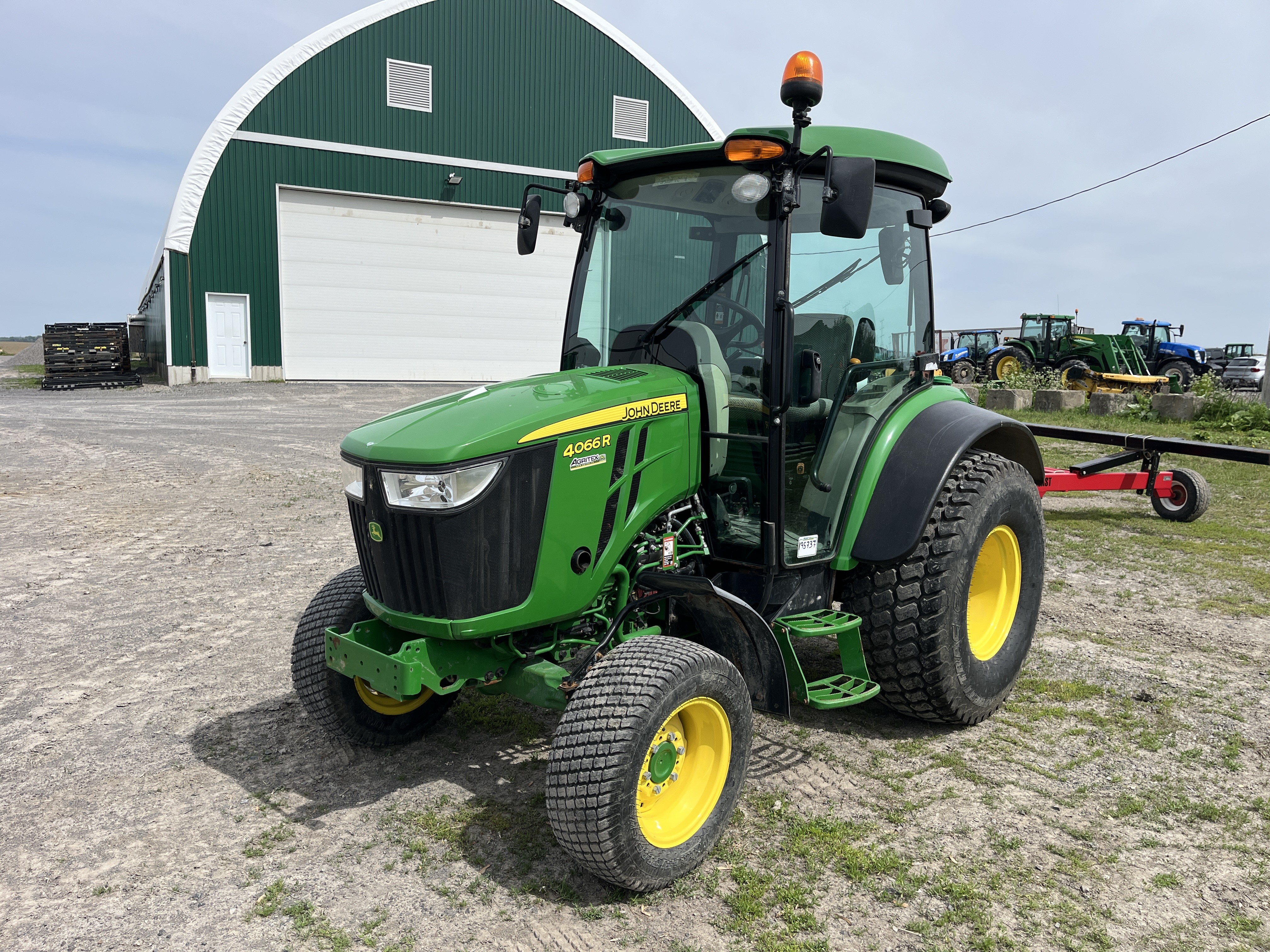John Deere 4066R TURF 