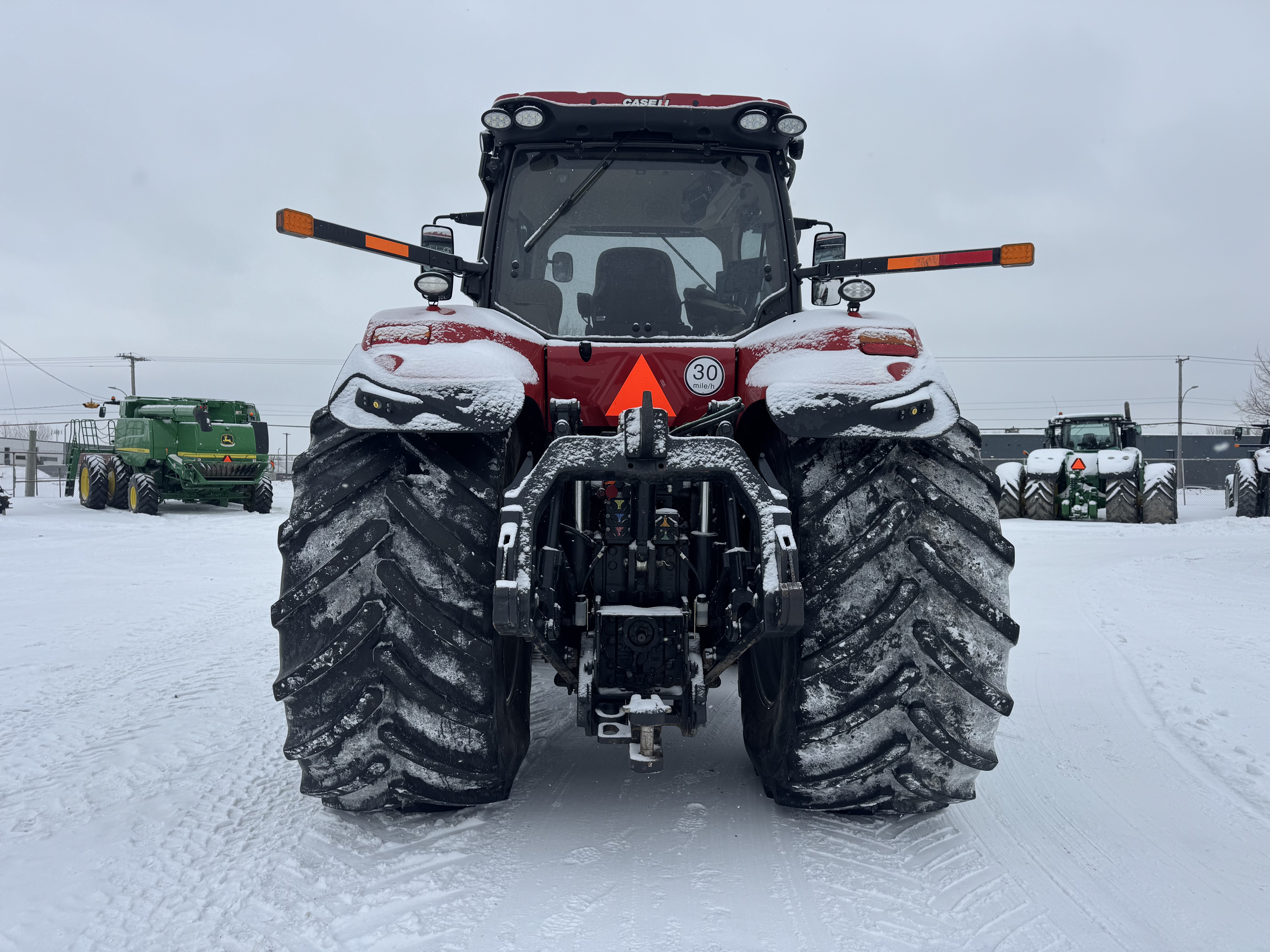Case/IH MAGNUM 310 FRT HITCH + PTO