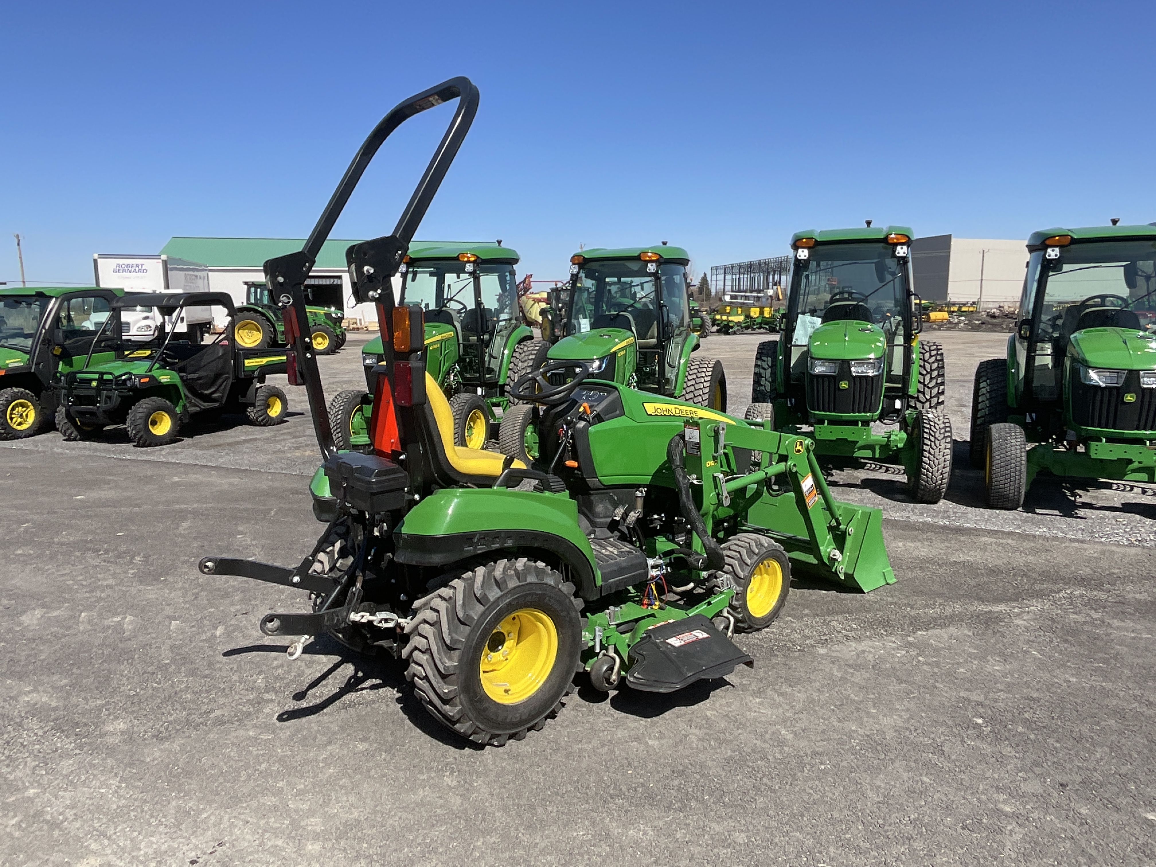 John Deere 1023E