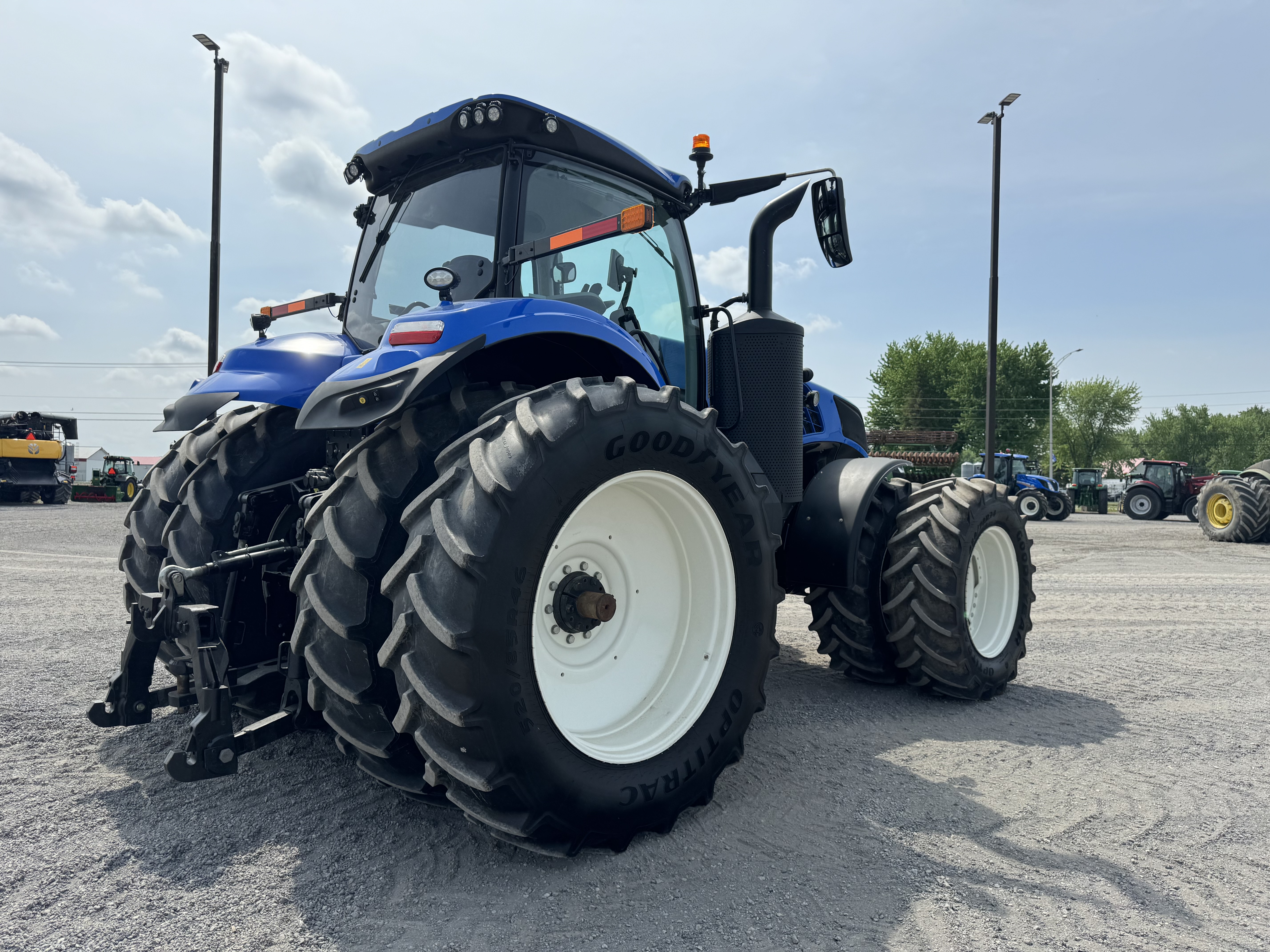 New Holland T8.380