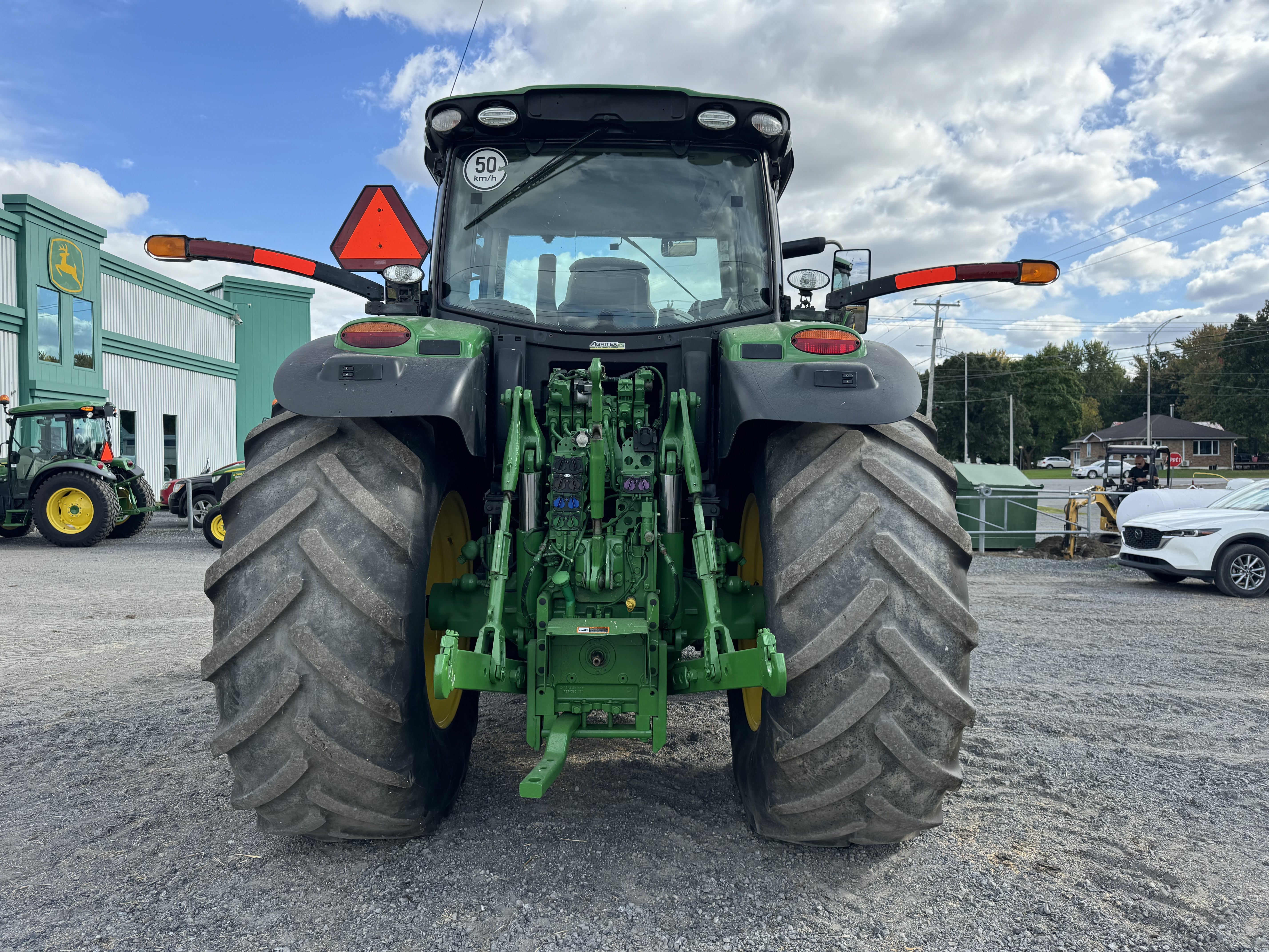 John Deere 6215R FRT HITCH PTO