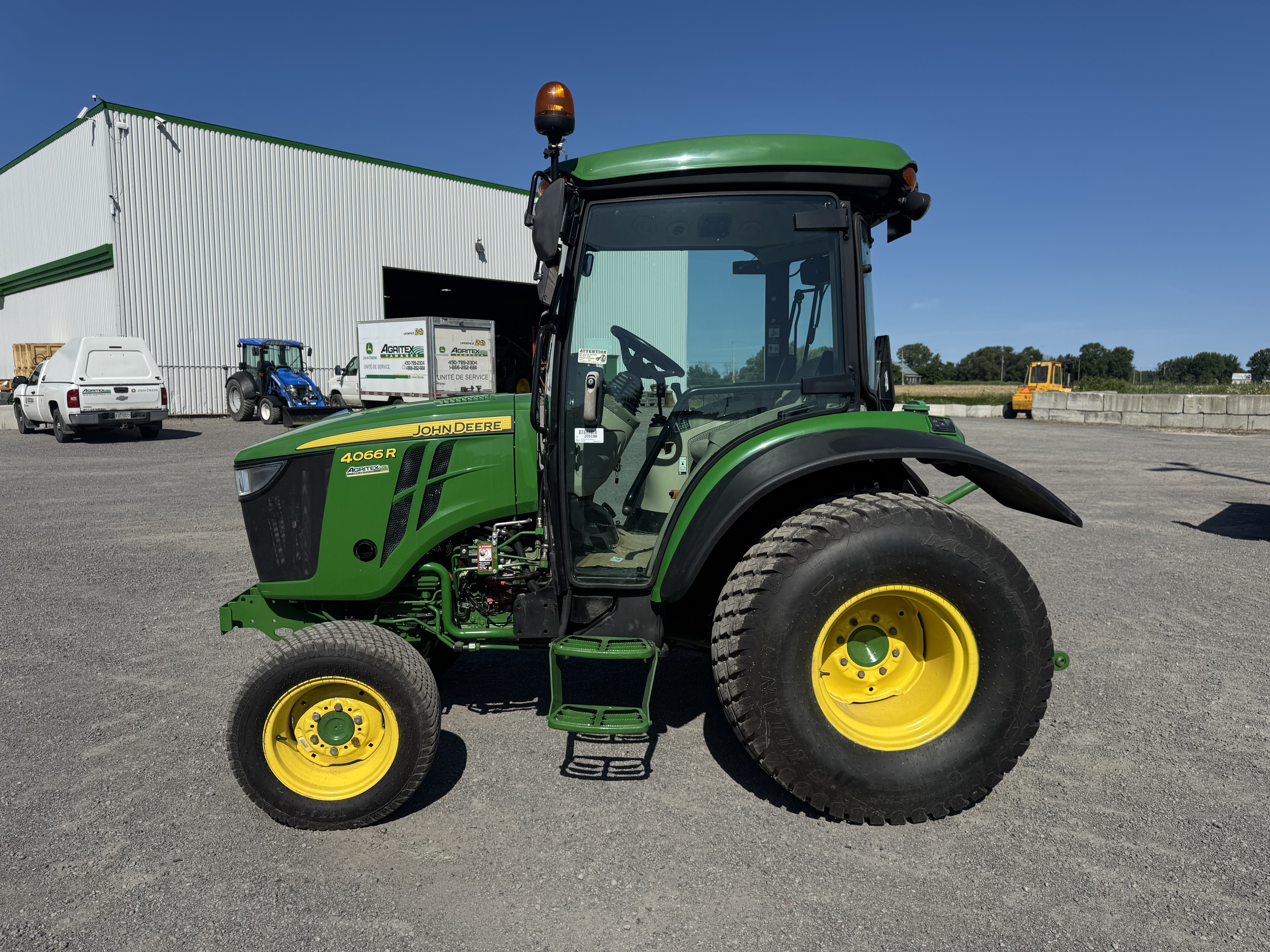 John Deere 4066R TURF    