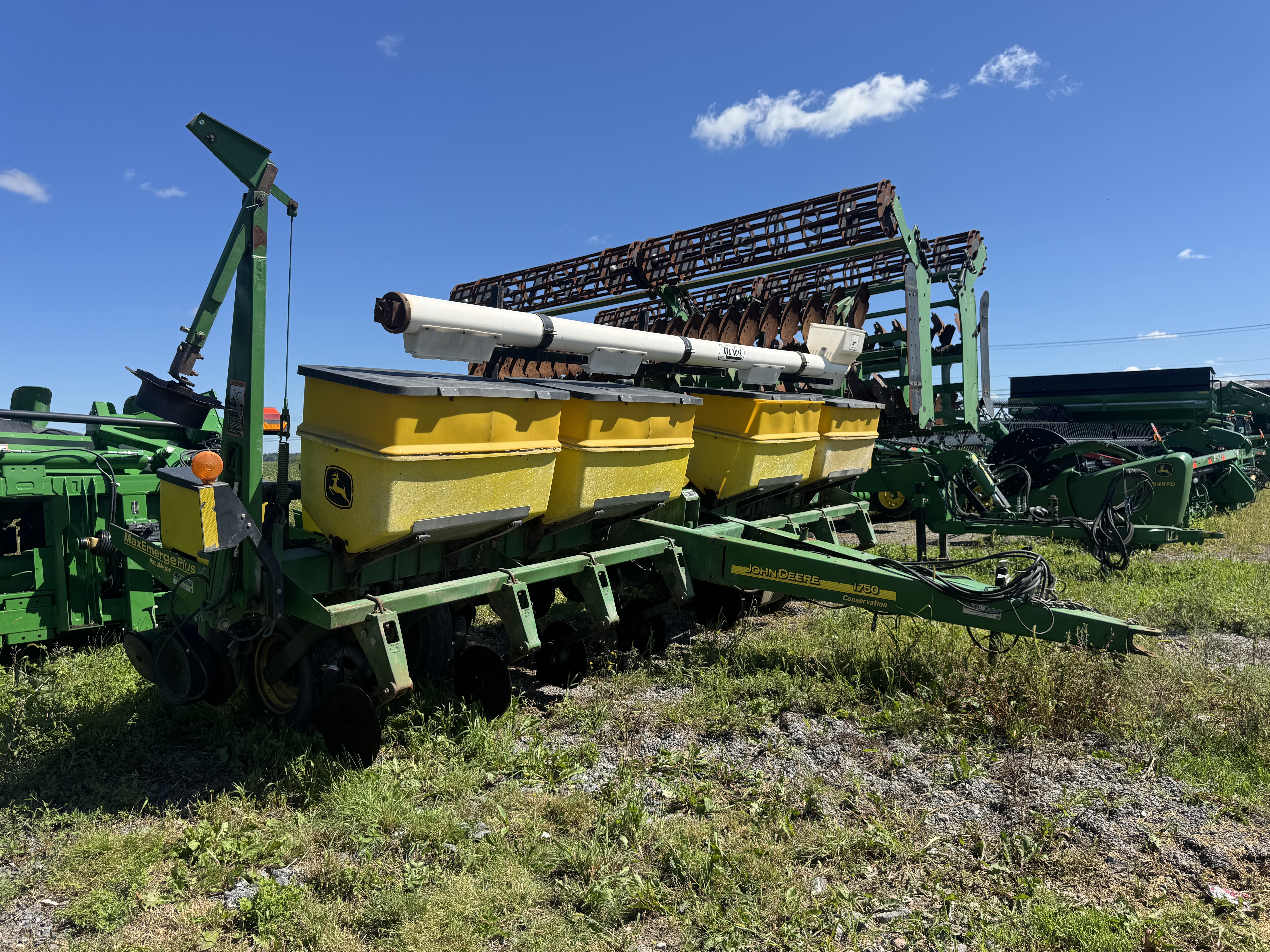 John Deere 1750