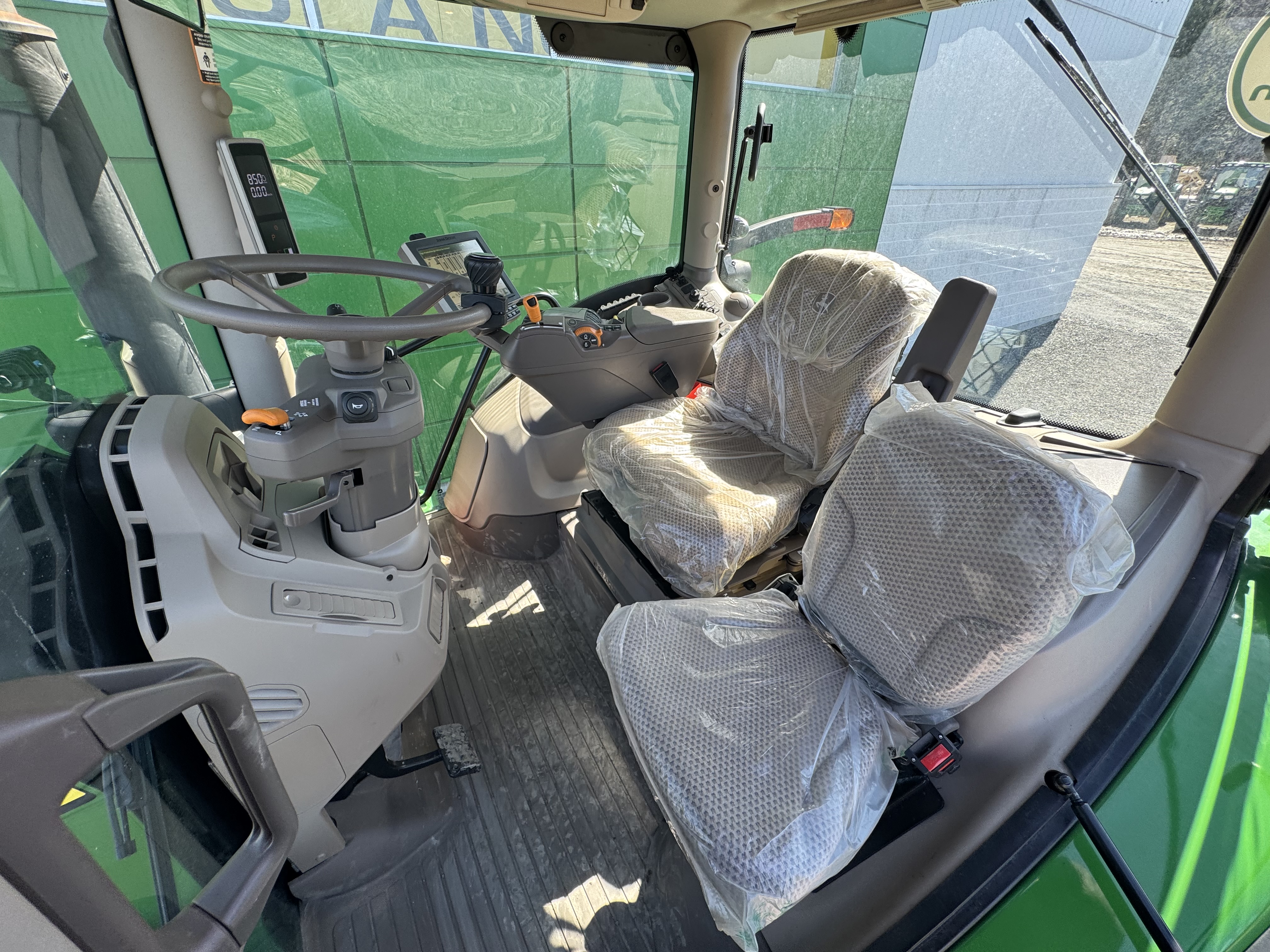 John Deere 6R 195  
