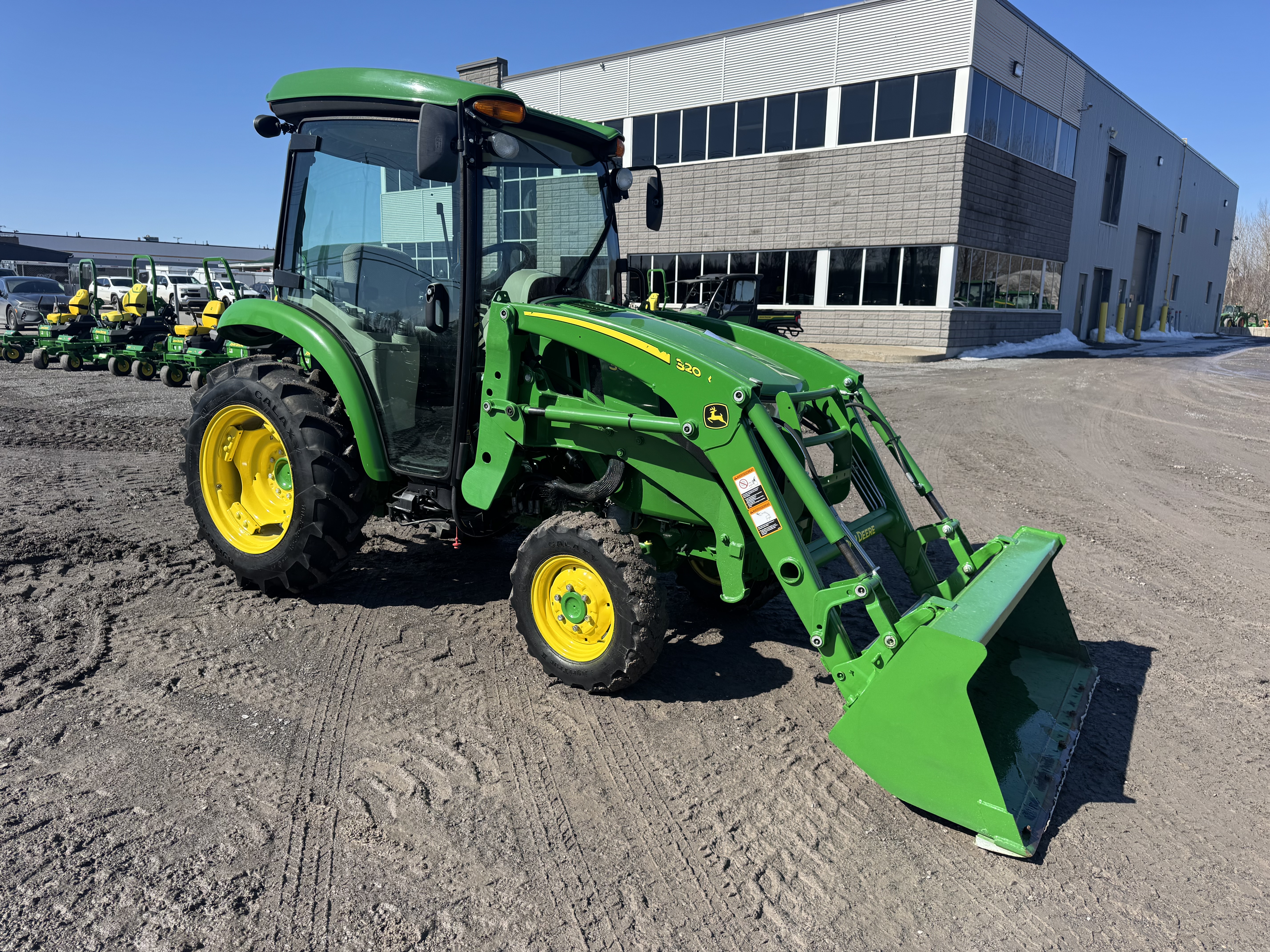 John Deere 3039R