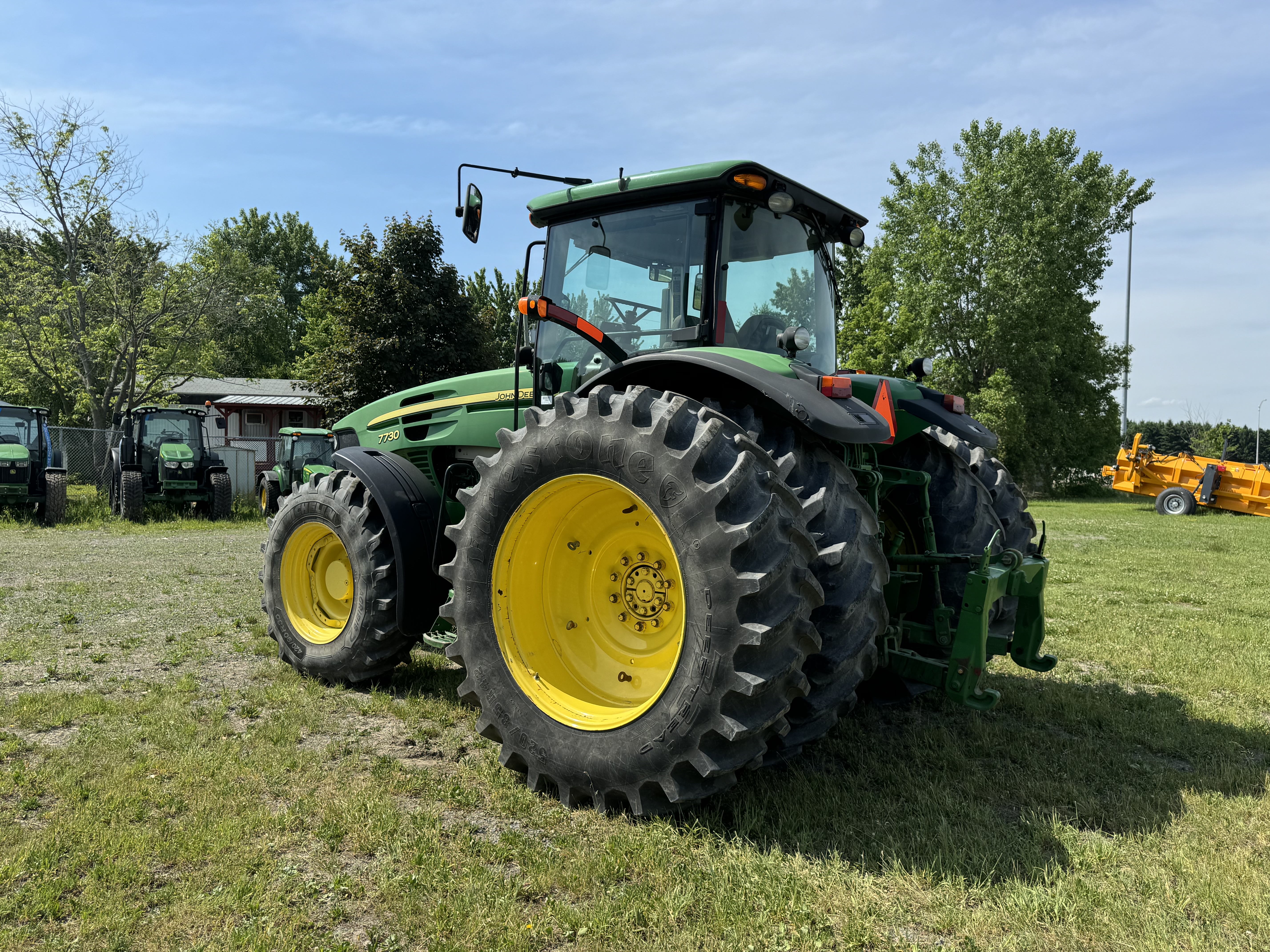 John Deere 7730