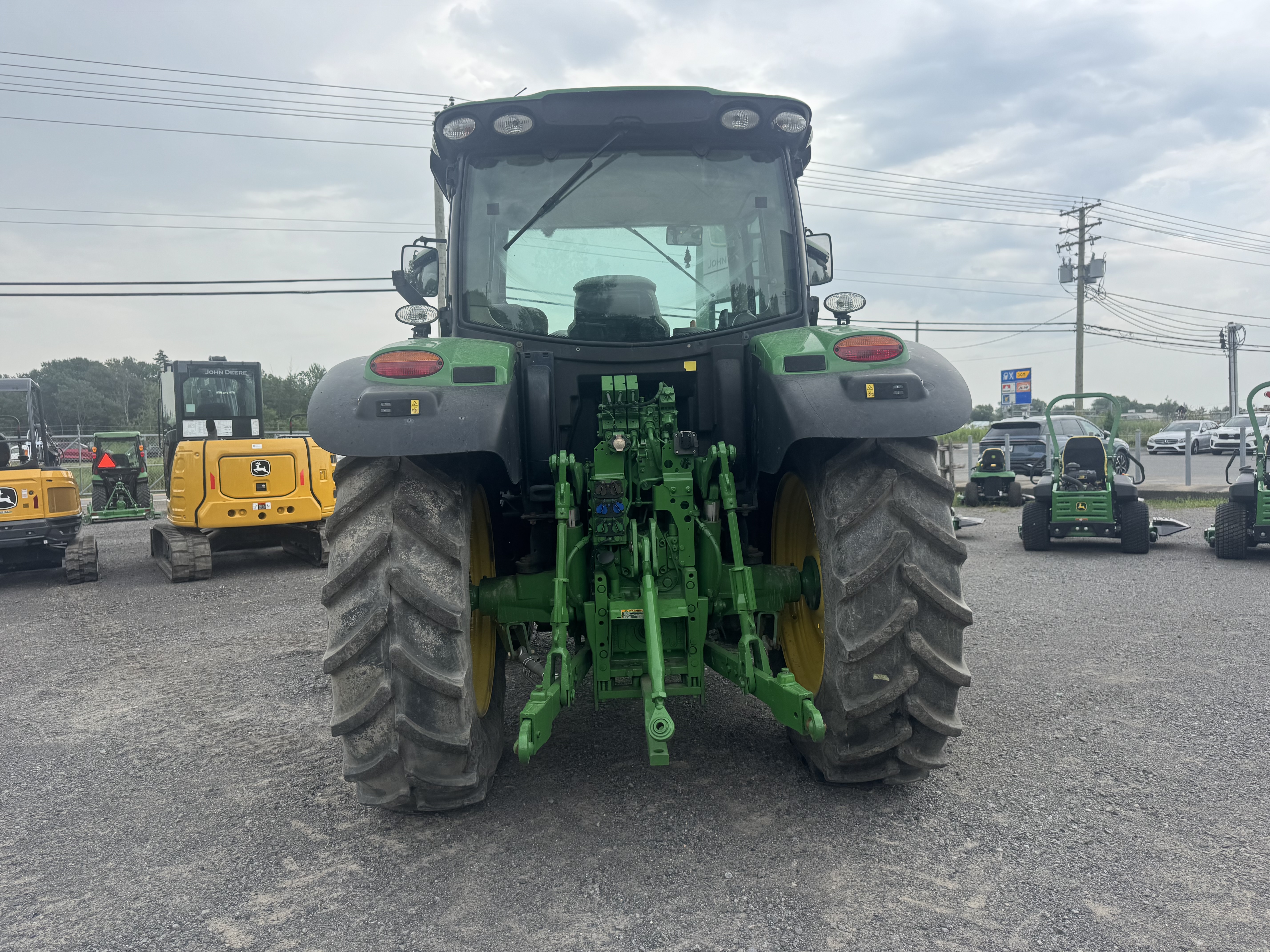 John Deere 6110R 