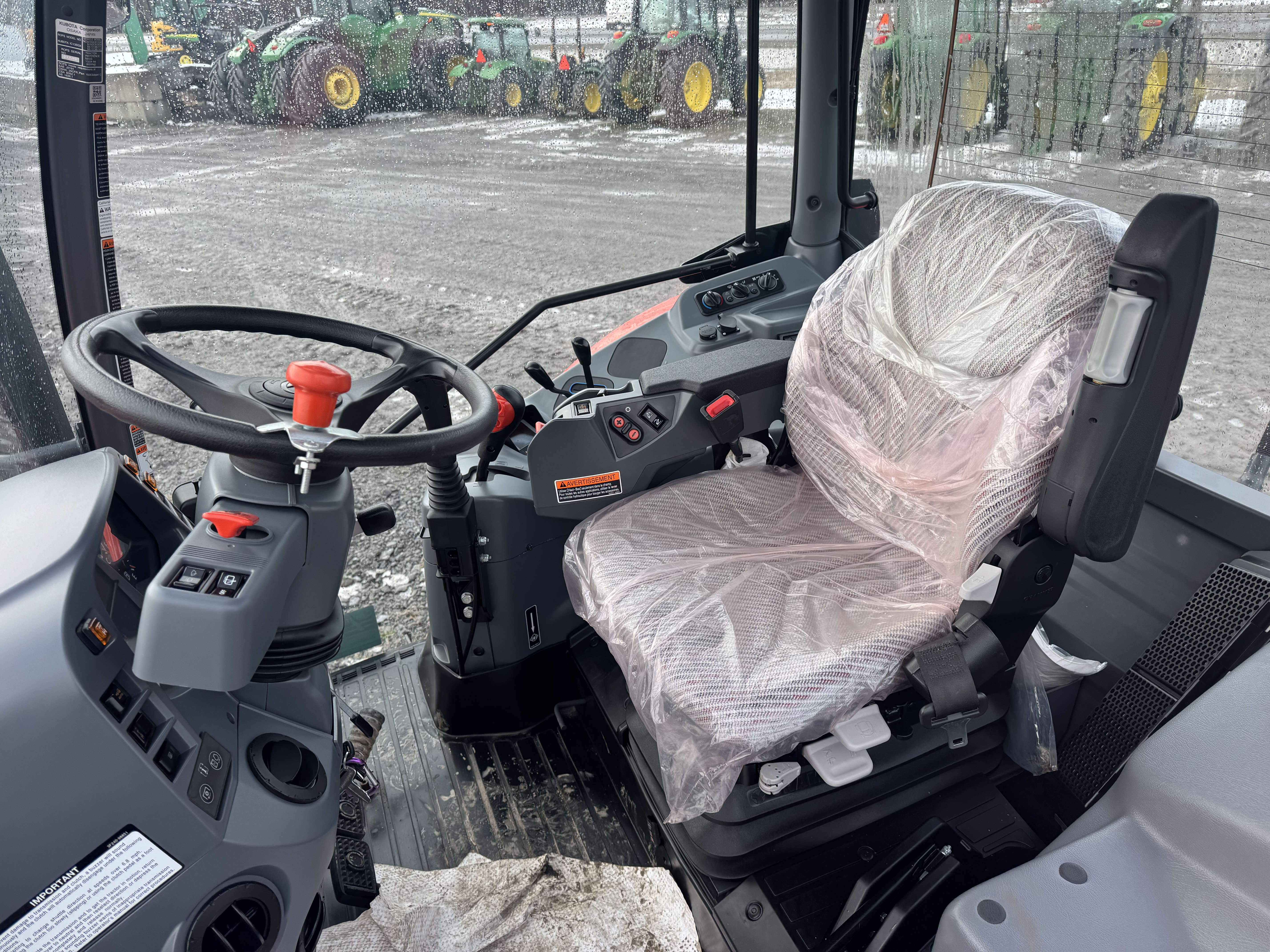 Kubota M6-141 NOKIAN GRATTE