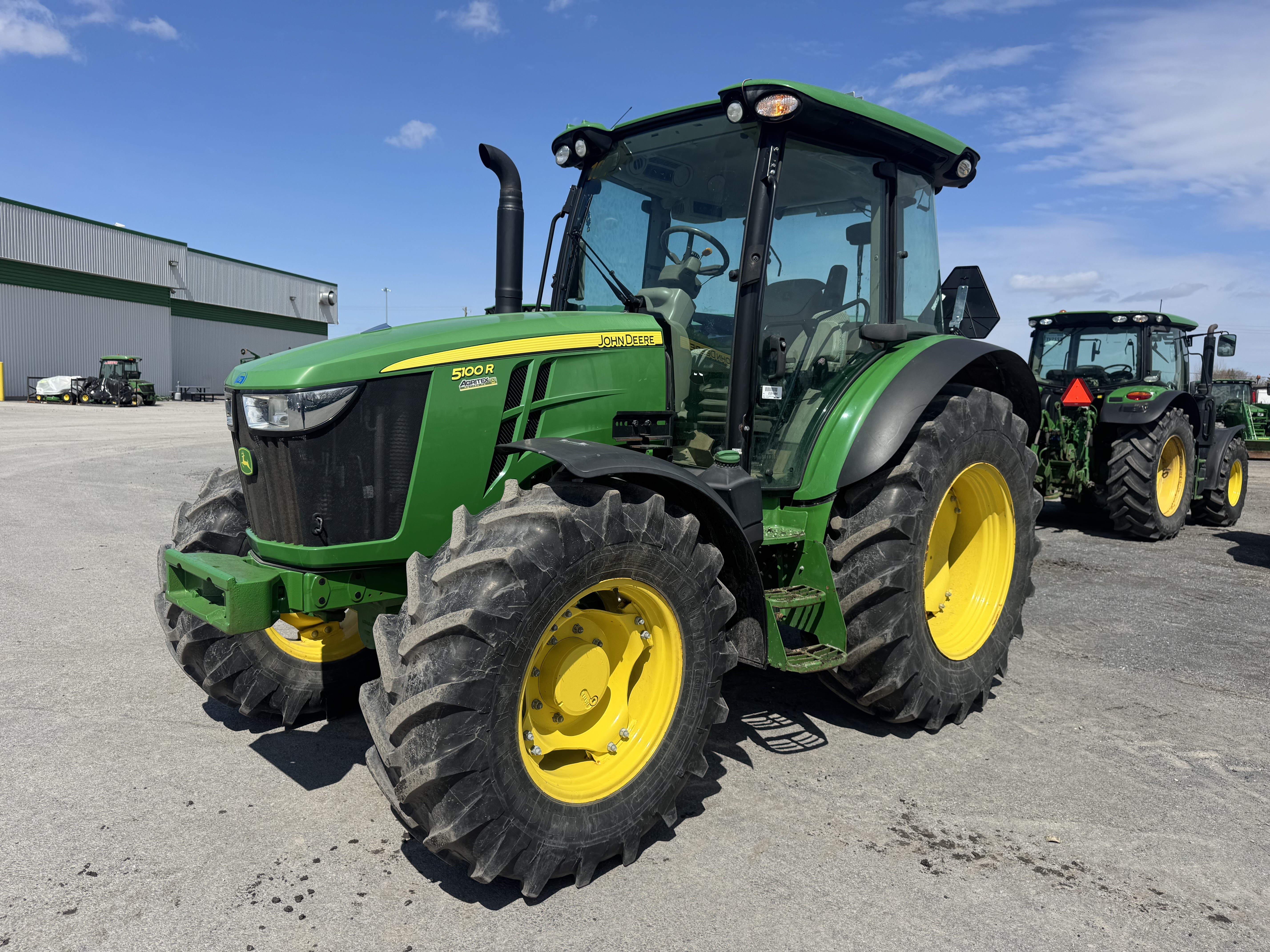 John Deere 5100R