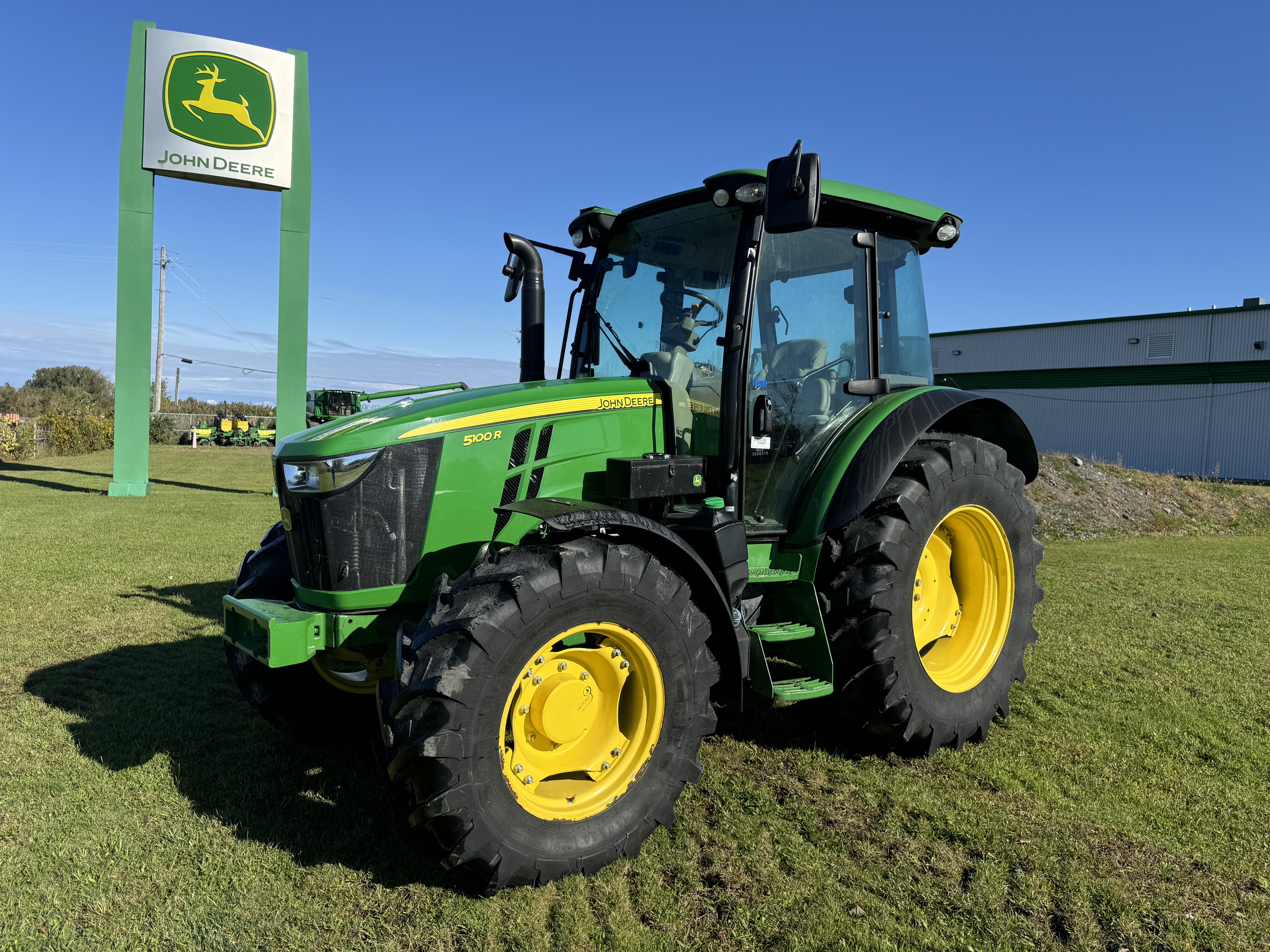 John Deere 5100R