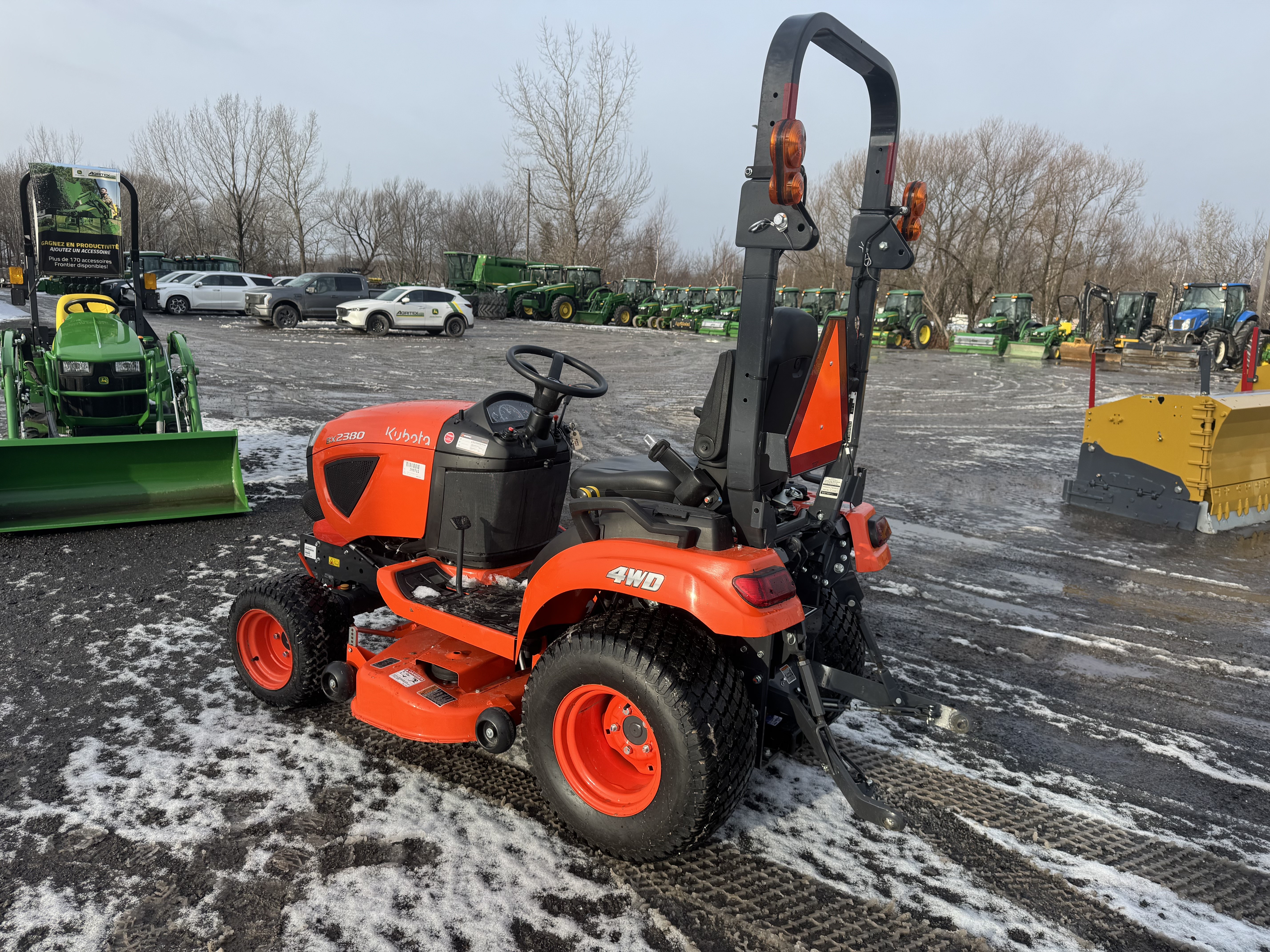 Kubota BX2380