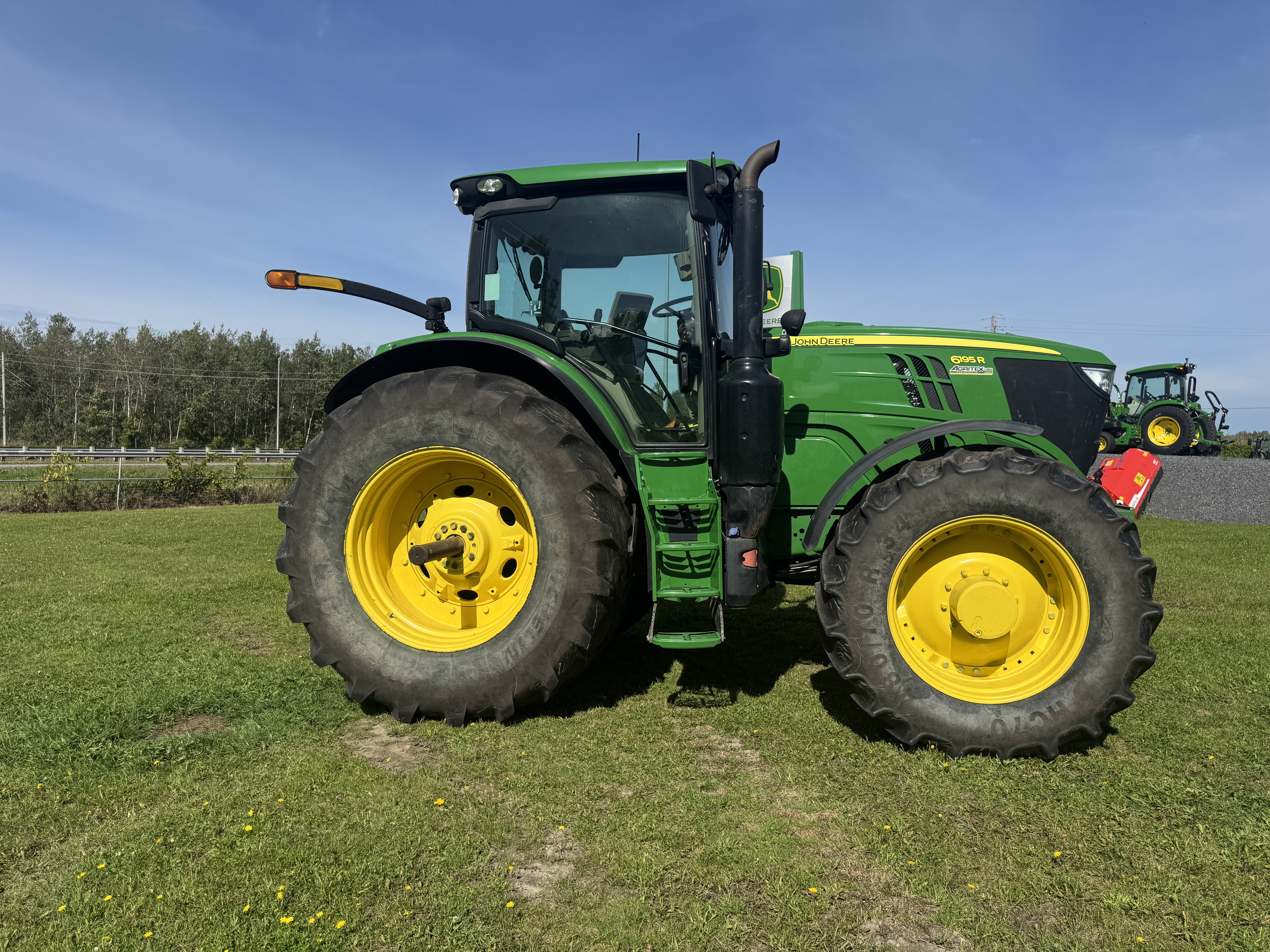 John Deere 6195R 