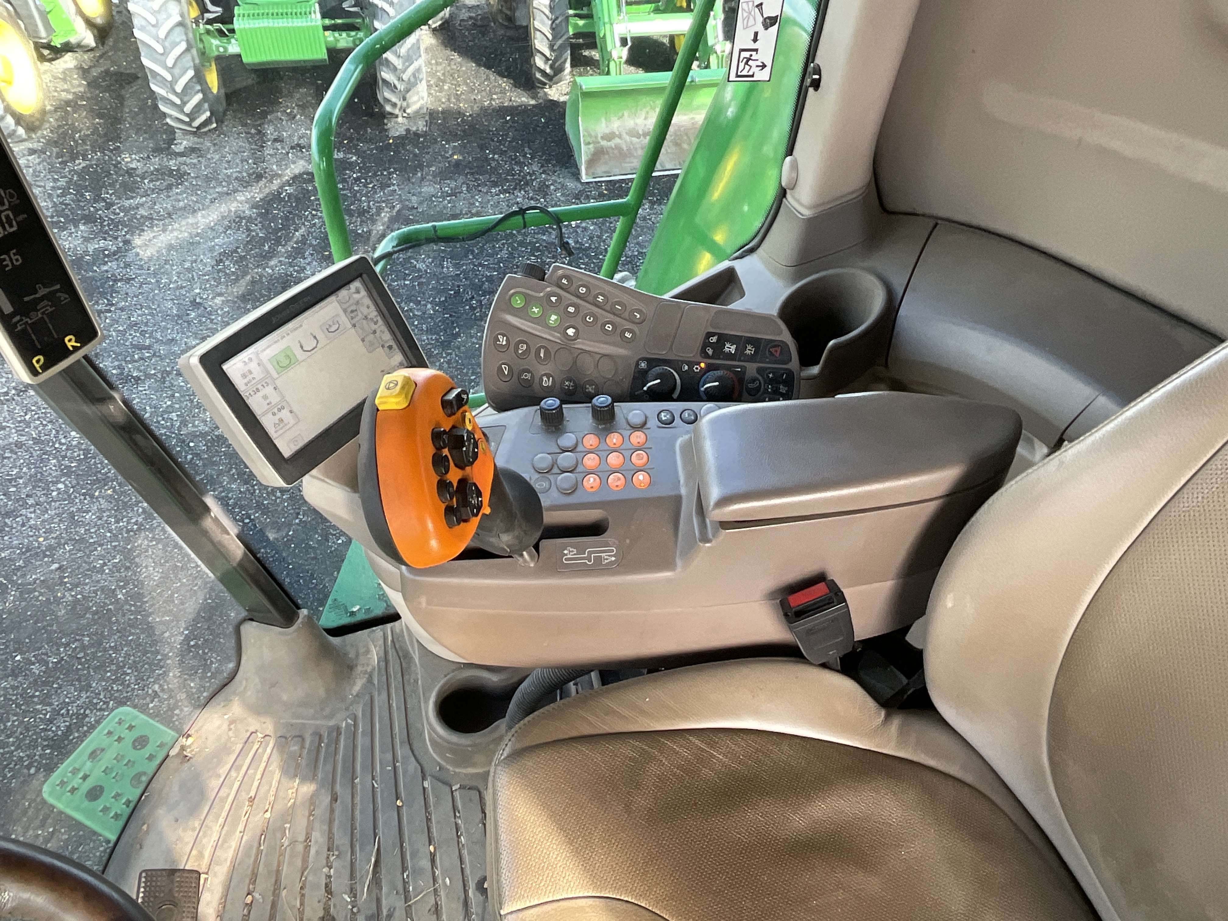 John Deere S680